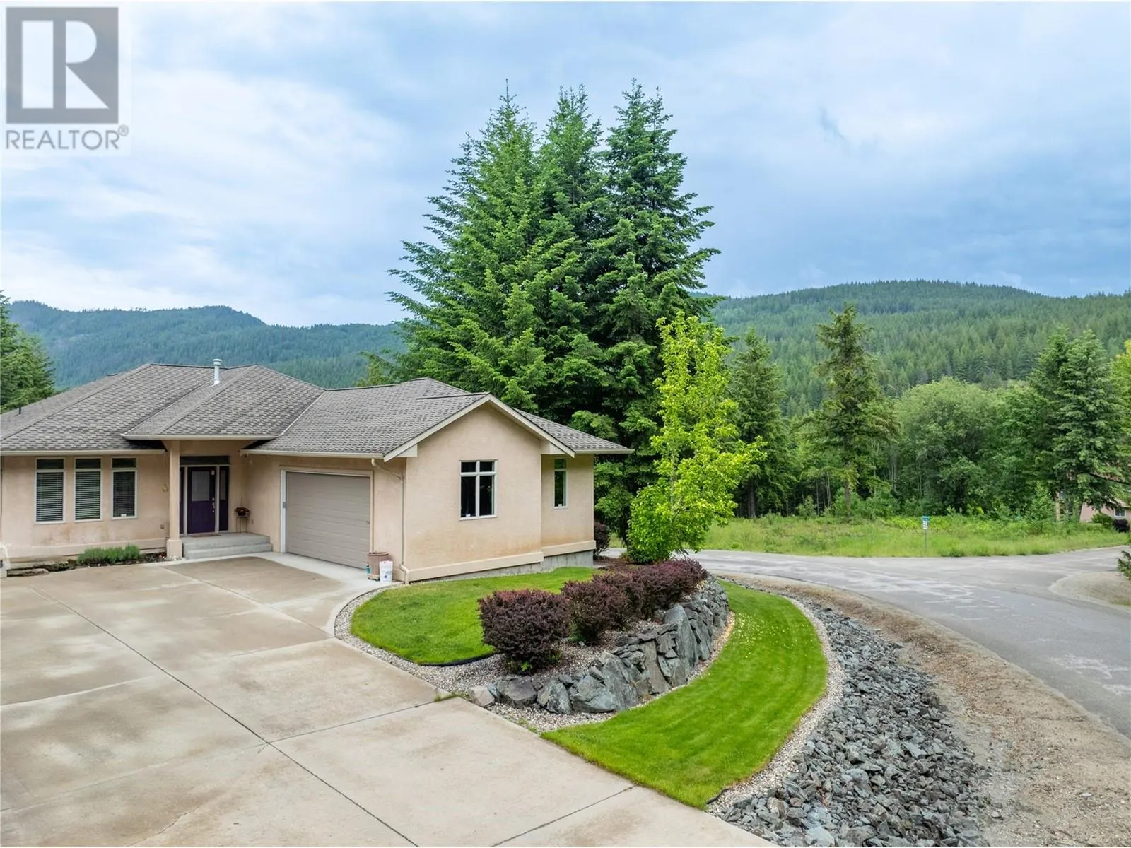 2701 Mountview Drive