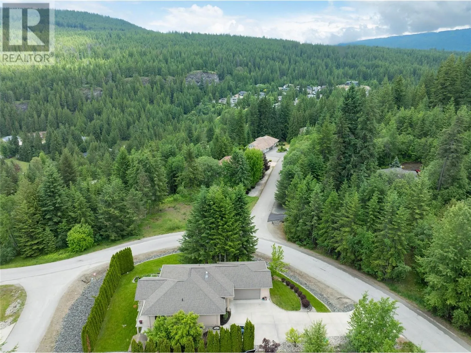 2701 Mountview Drive