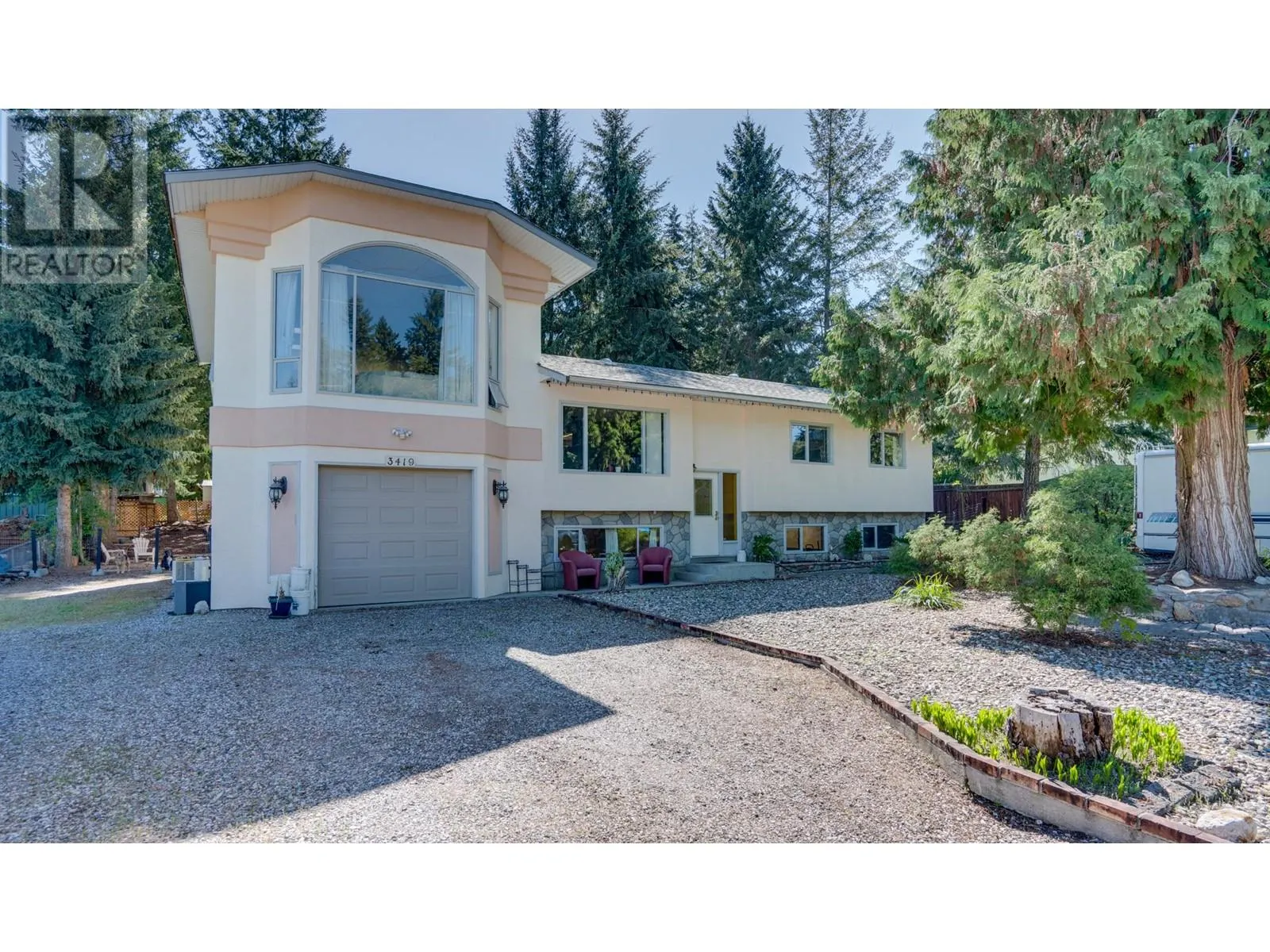 3419 Larch Drive