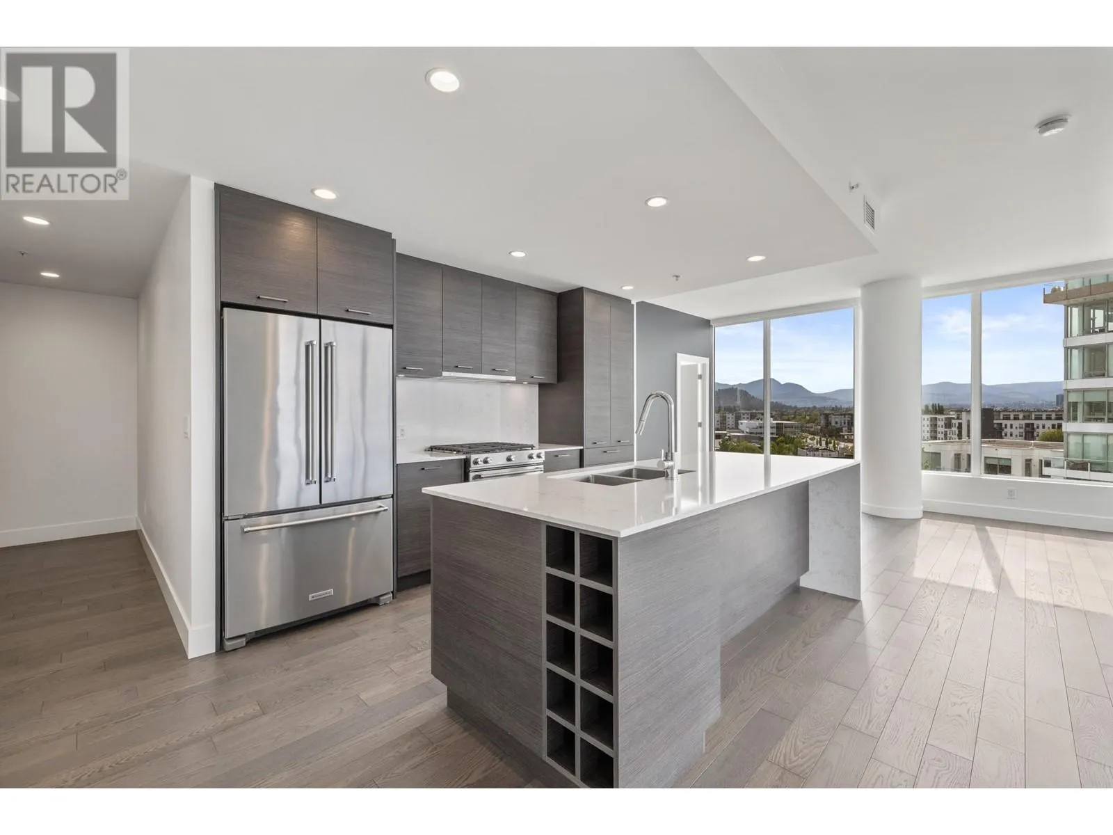 1181 Sunset Drive Unit# 704