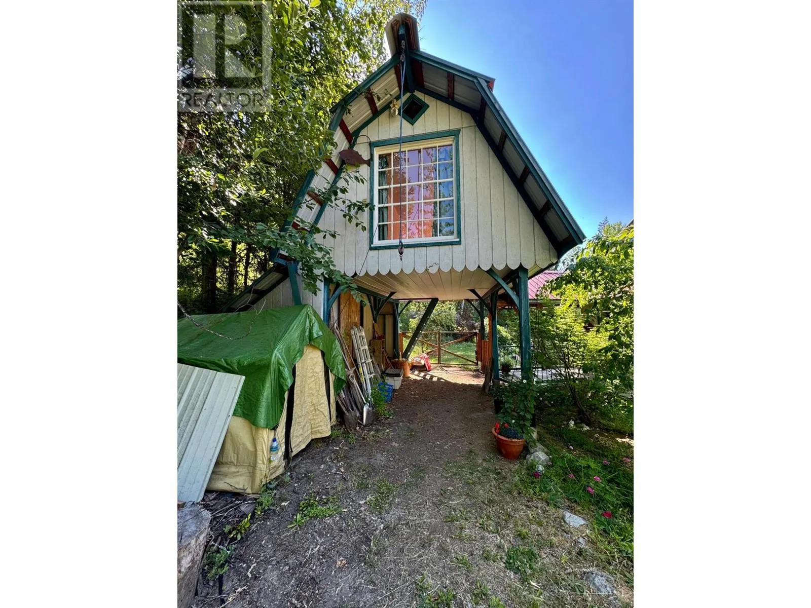 395 BOVEN Road