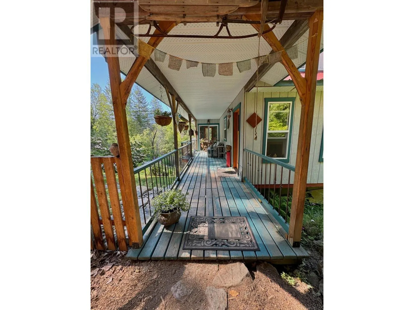 395 BOVEN Road
