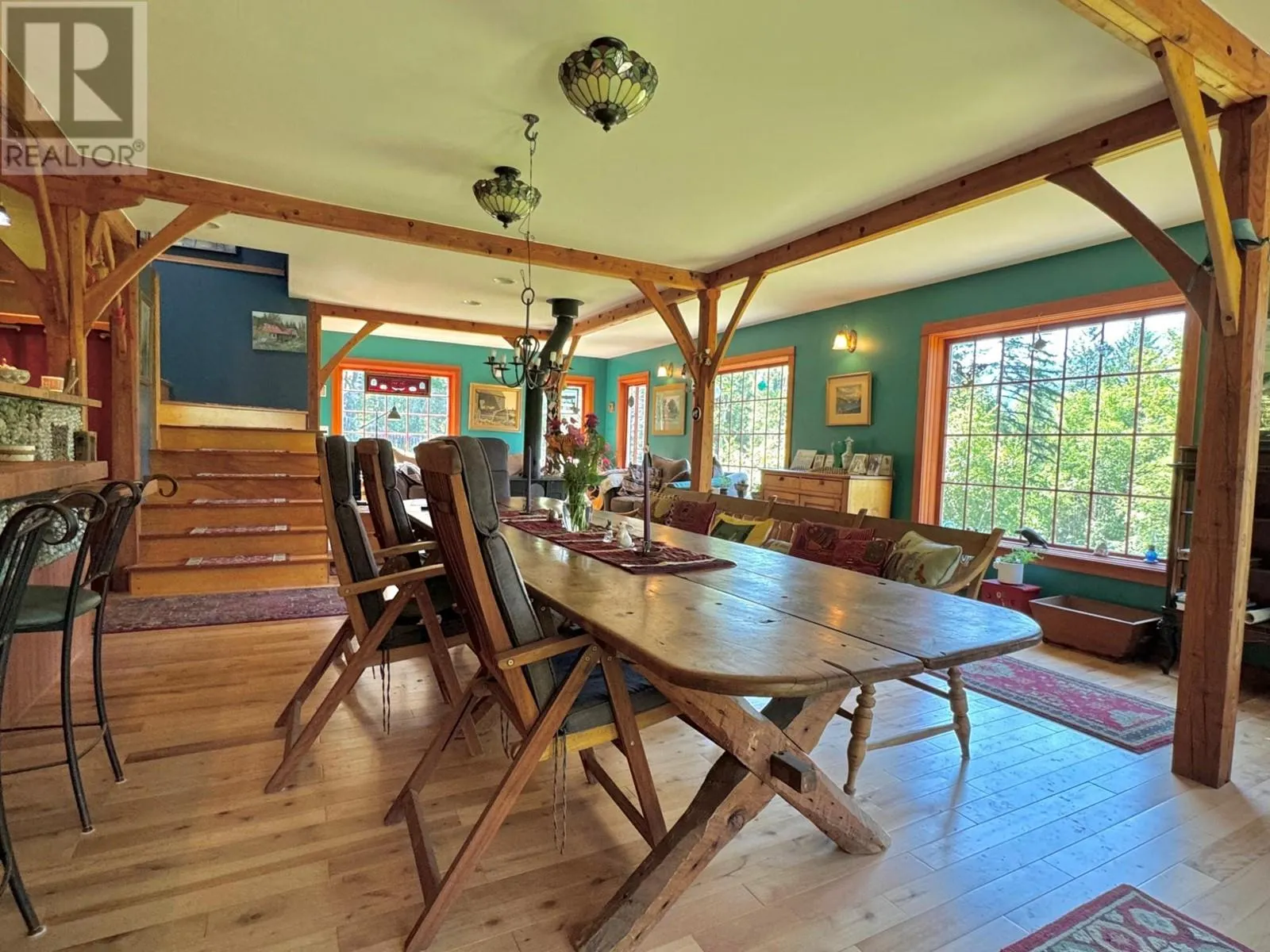395 BOVEN Road