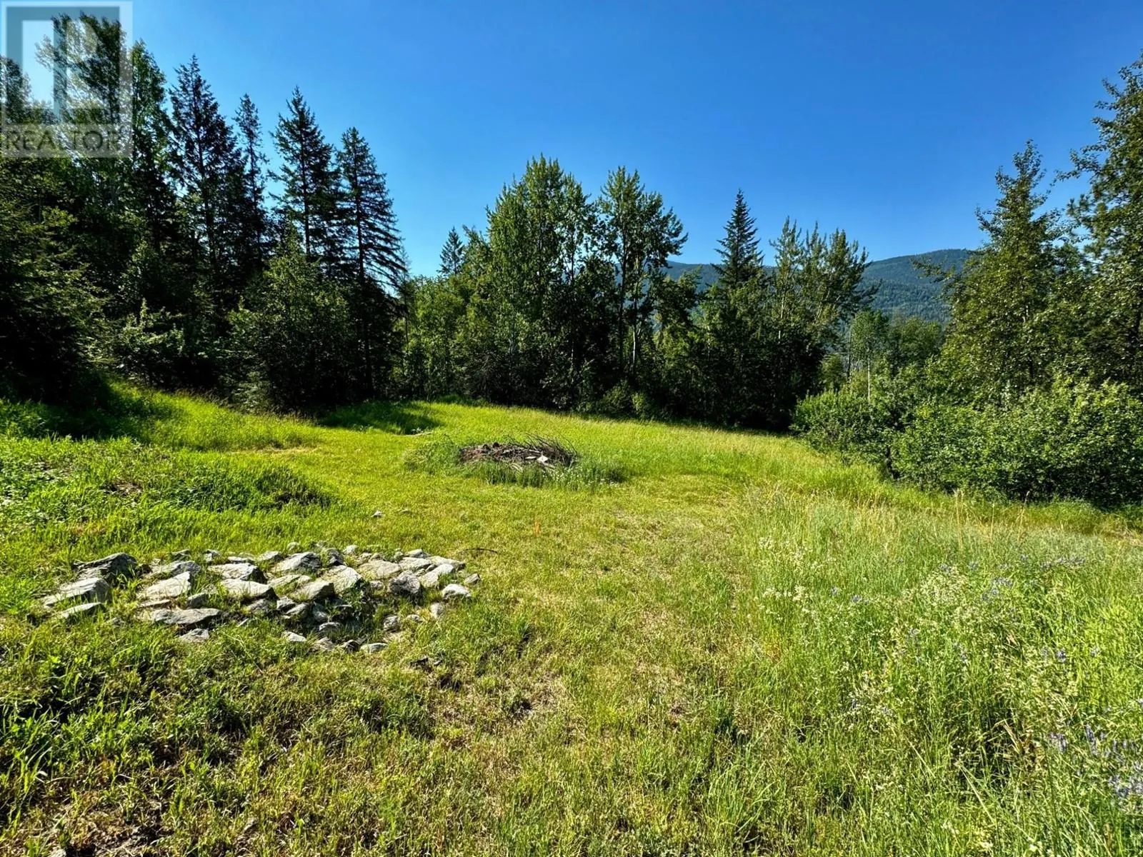 395 BOVEN Road