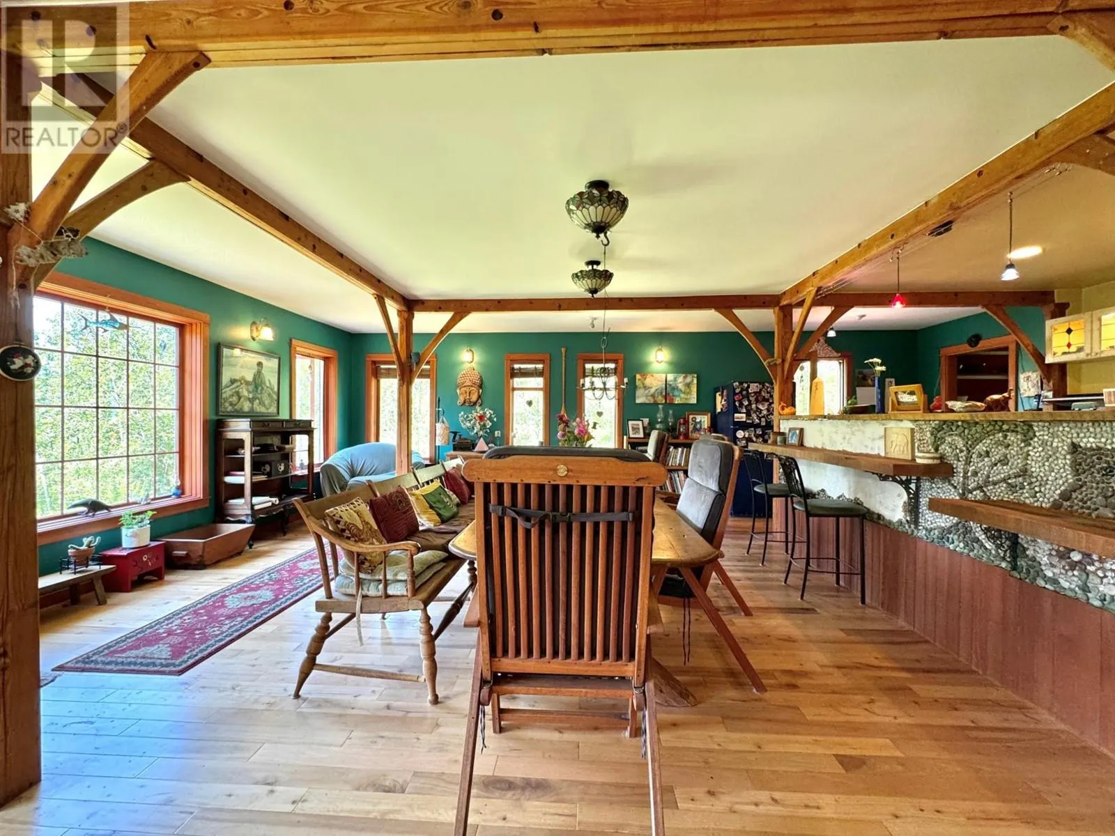 395 BOVEN Road