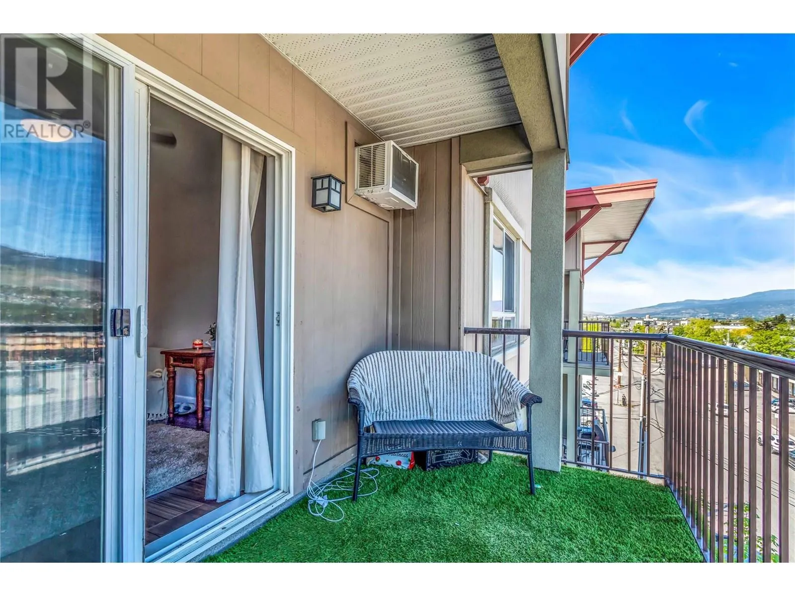 140 Asher Road Unit# 406