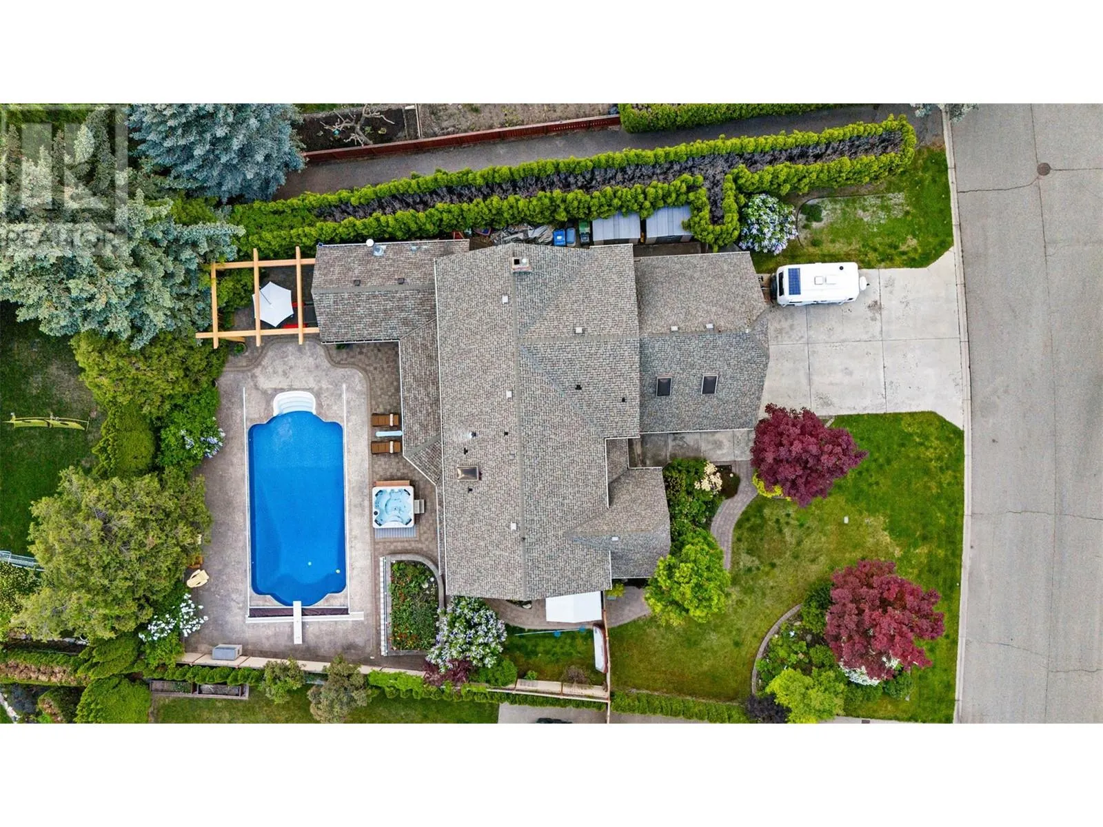 4350 Kensington Drive