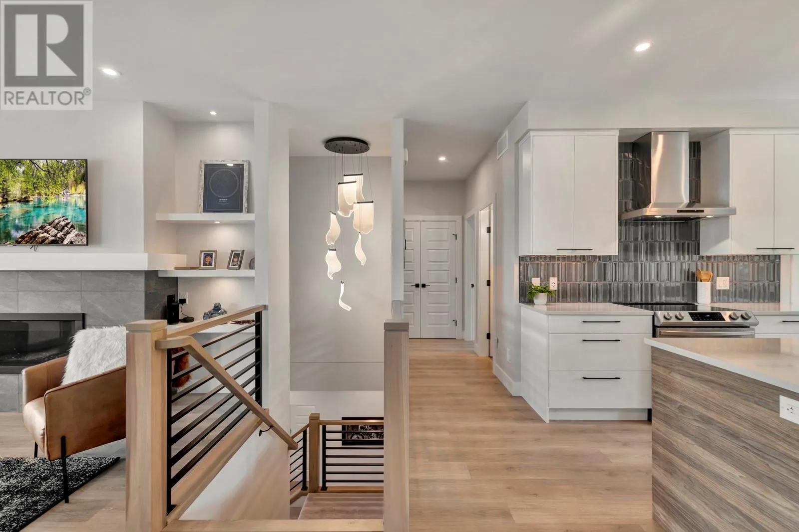 1131 Collinson Court