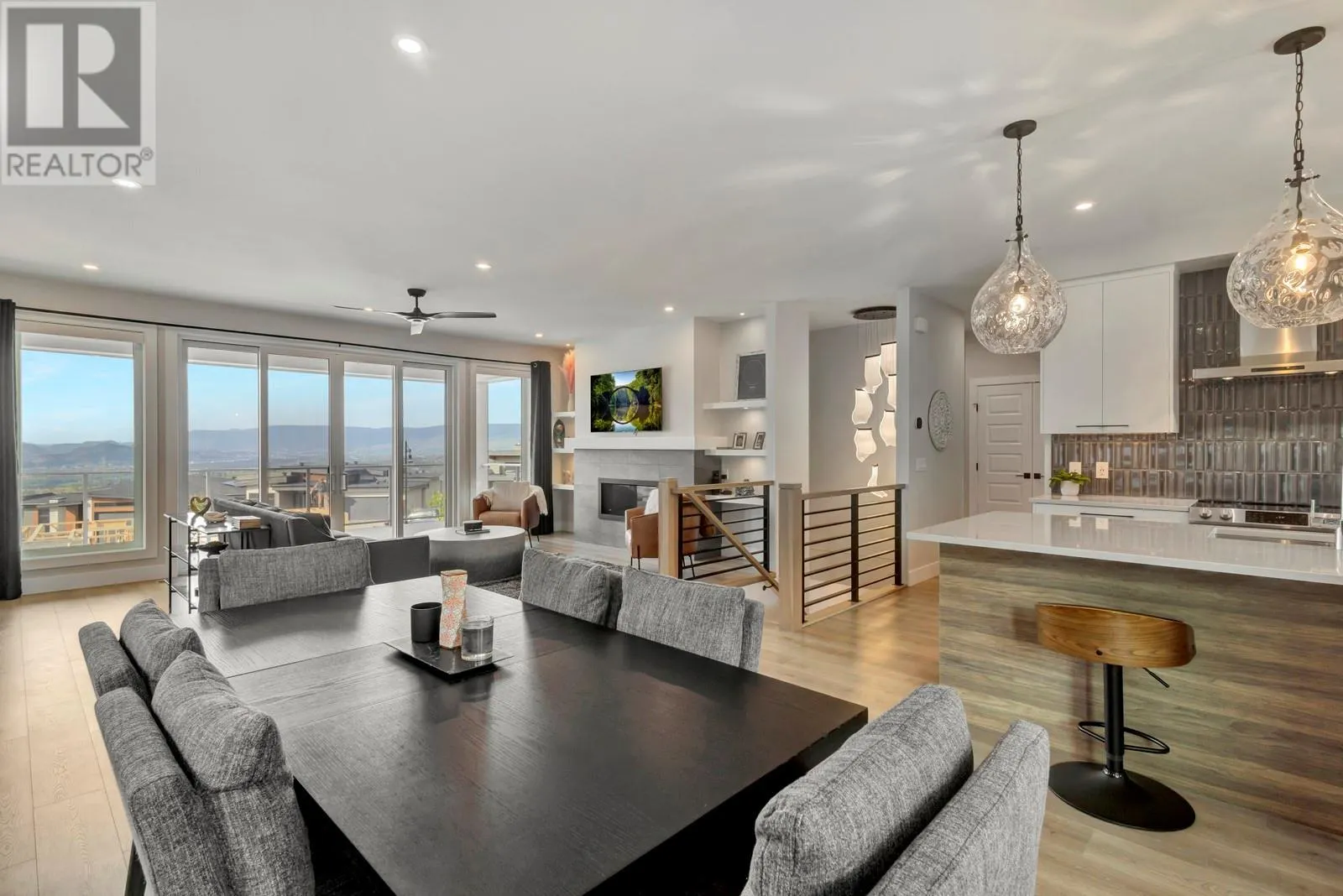 1131 Collinson Court
