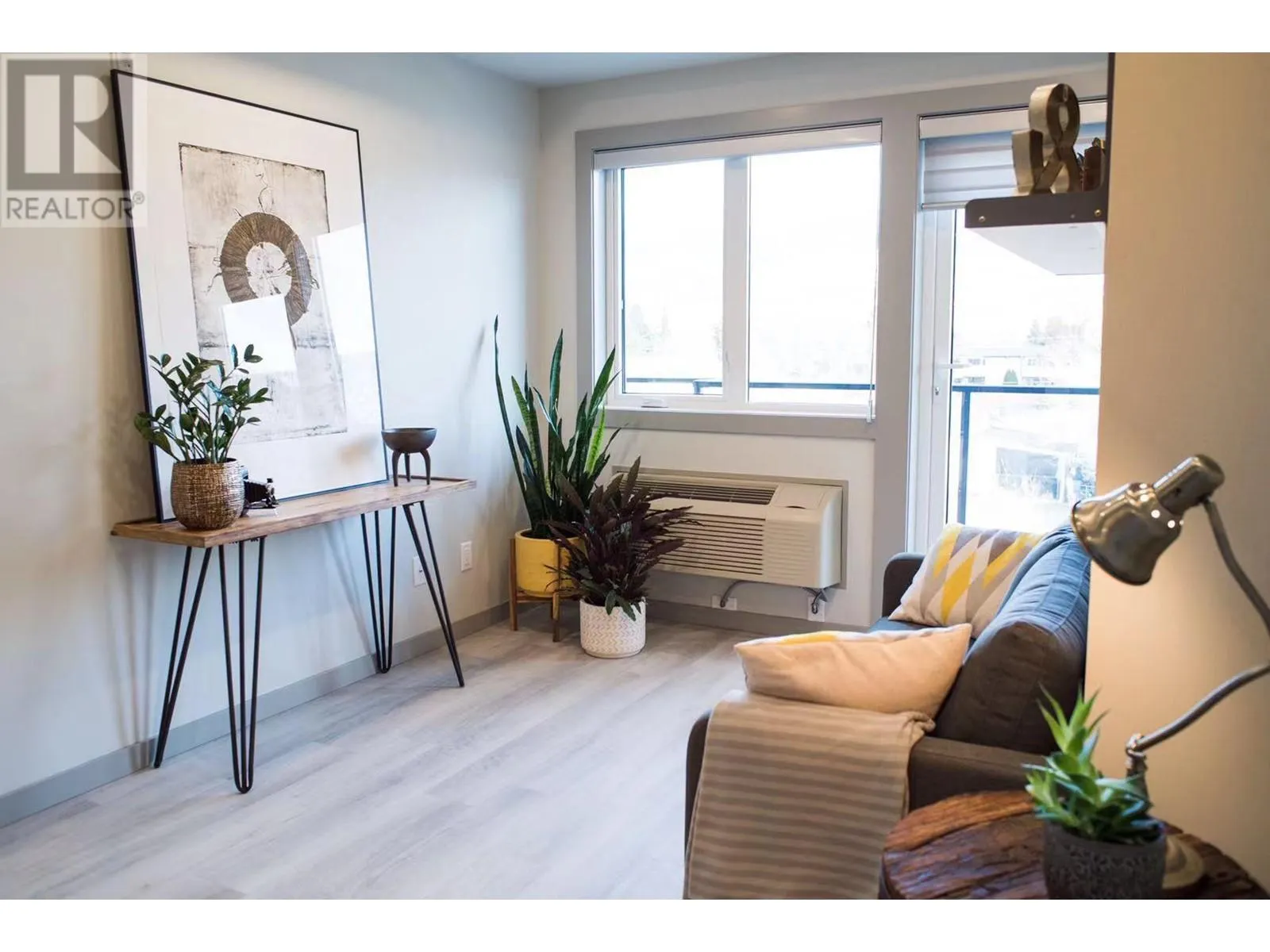 345 Dougall Road N Unit# PH16