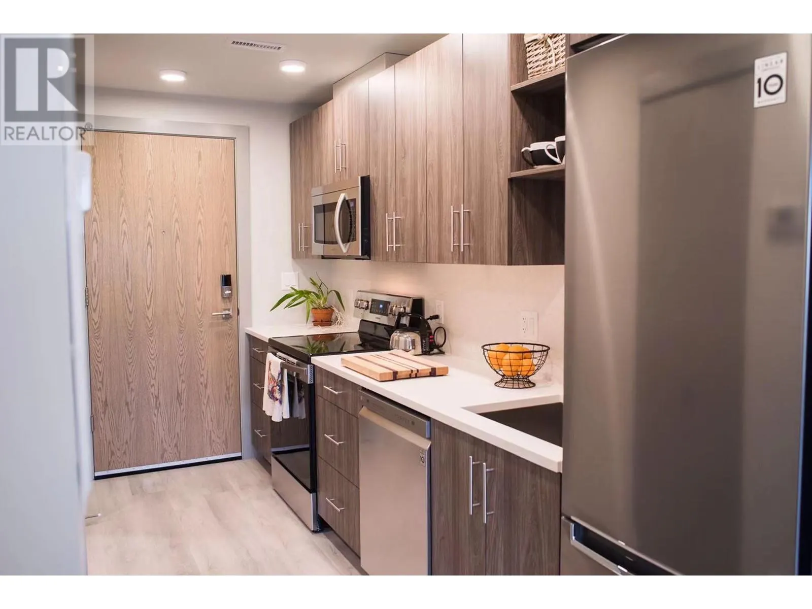 345 Dougall Road N Unit# PH16