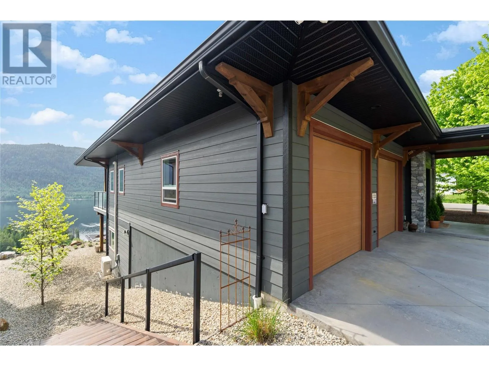 218 Sunset Drive