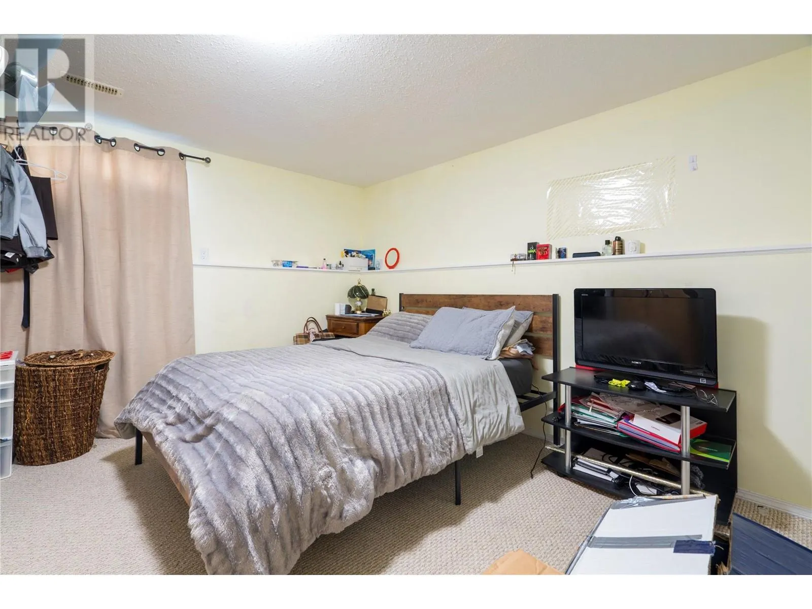 3095 Gordon Drive