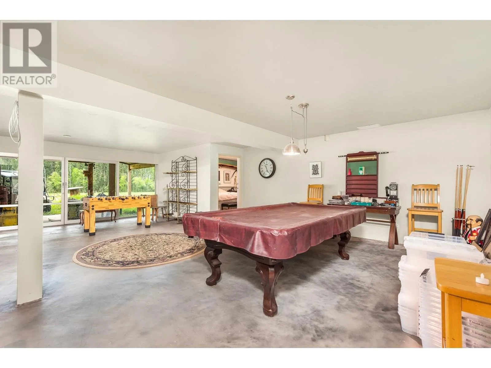 4 Hollingsworth Road