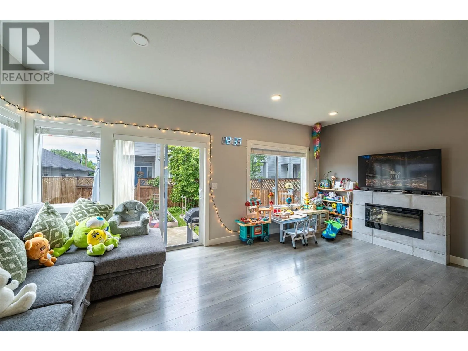 2802 40 Street Unit# 1