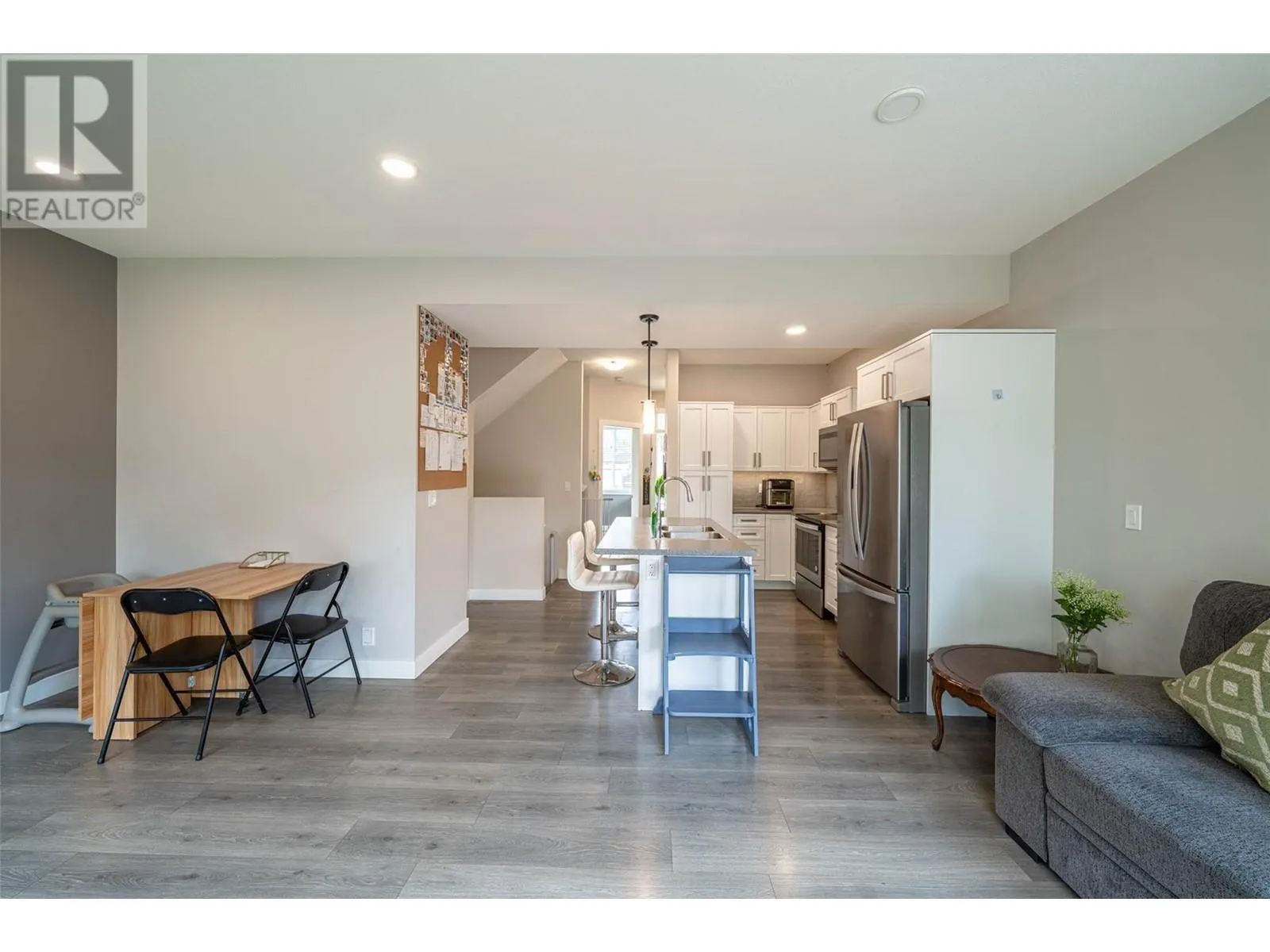2802 40 Street Unit# 1