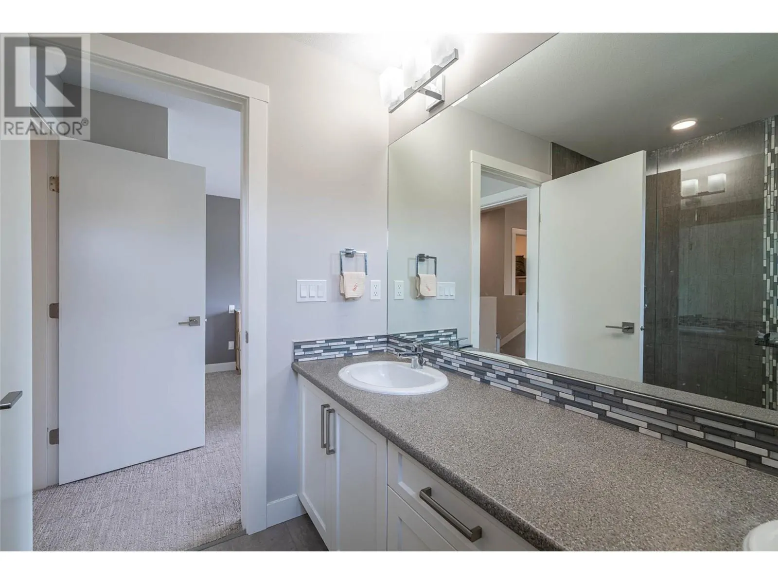 2802 40 Street Unit# 1