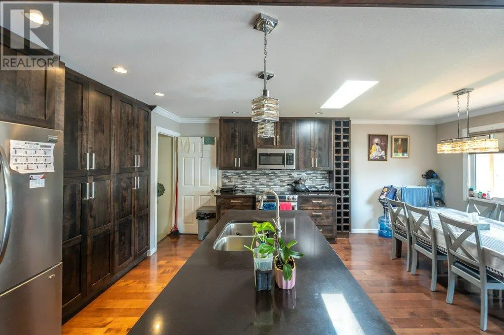 7 Birch Court