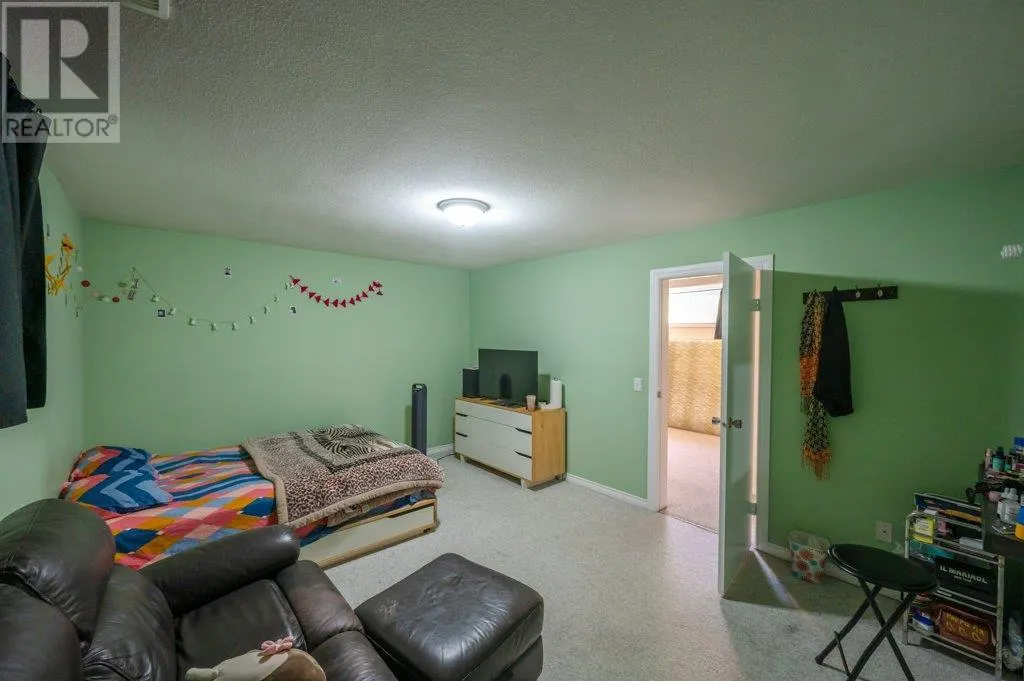 7 Birch Court