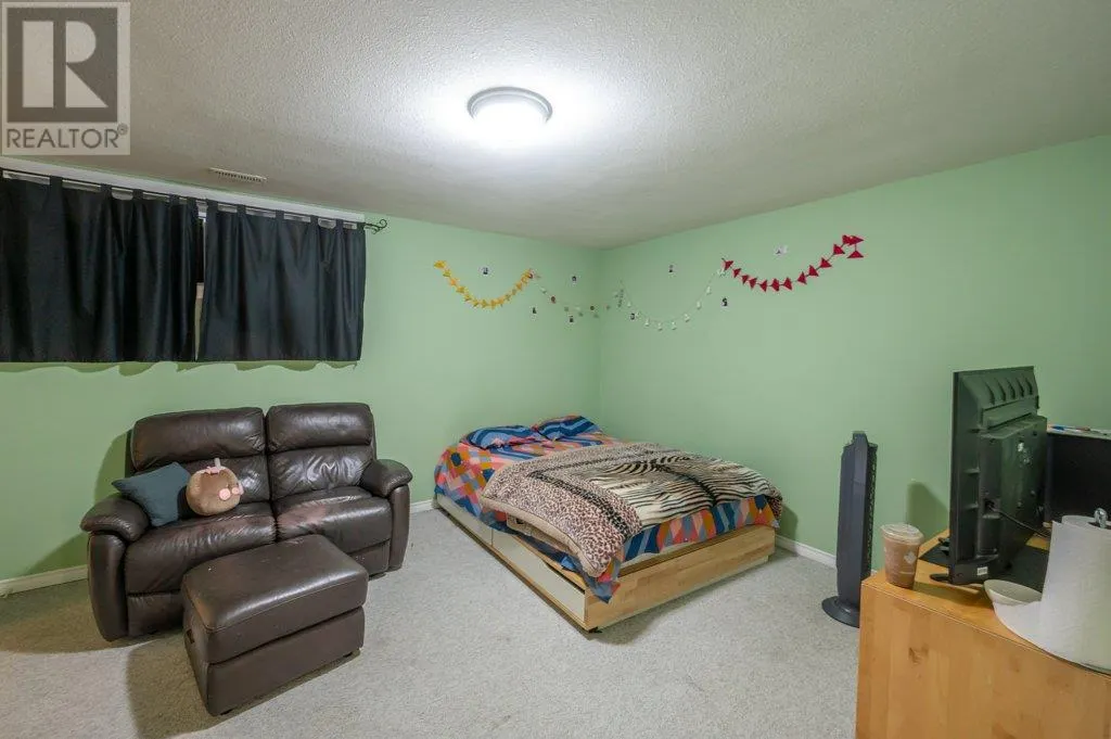 7 Birch Court