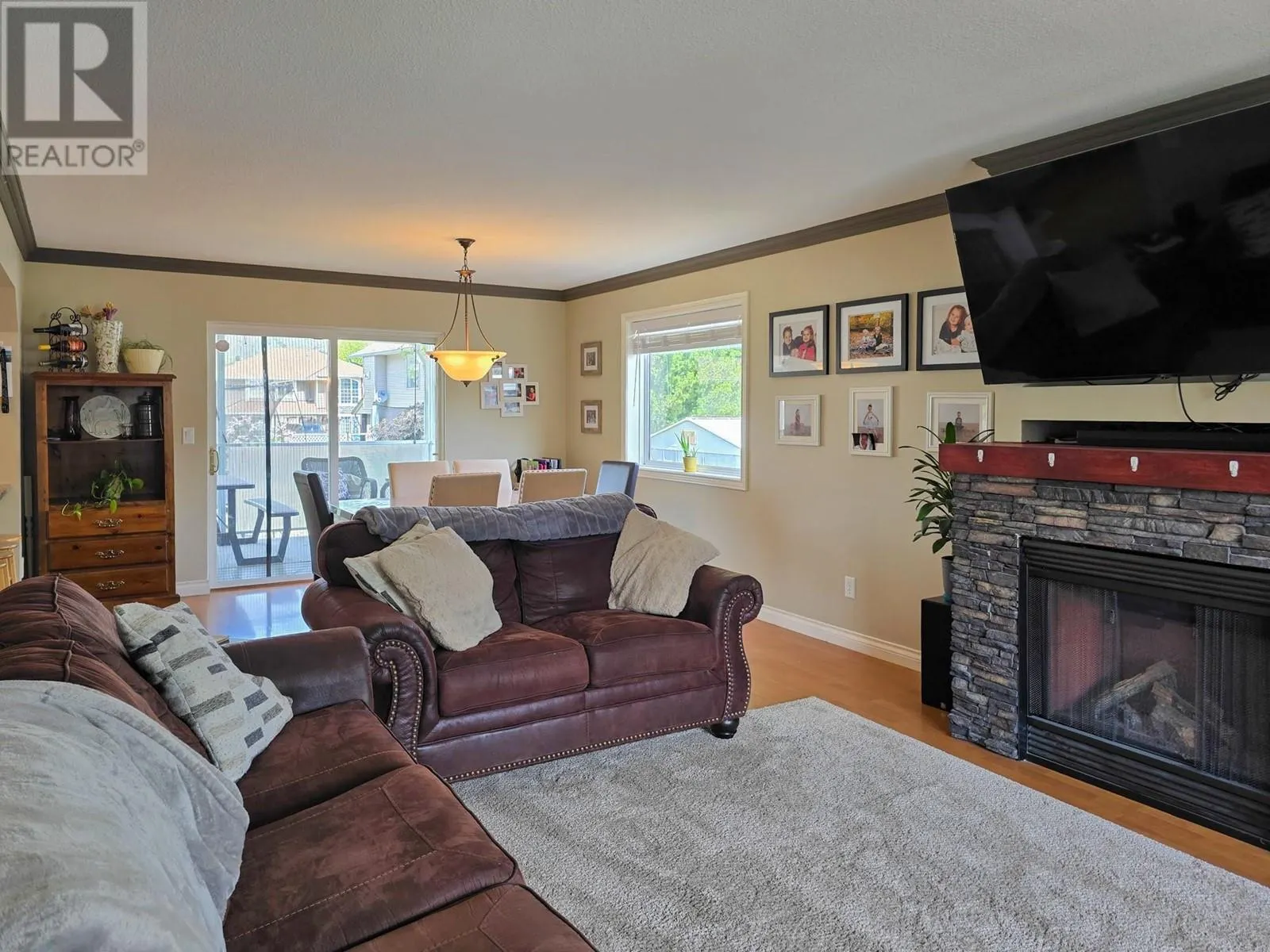 5809 Canary Drive
