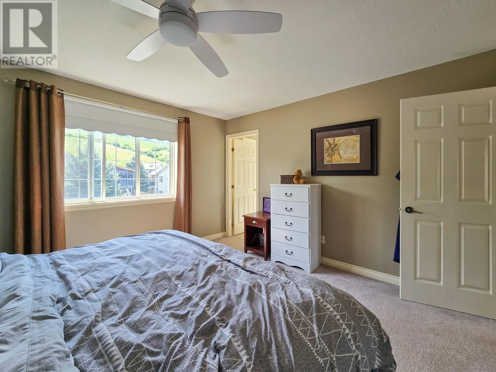 5809 Canary Drive