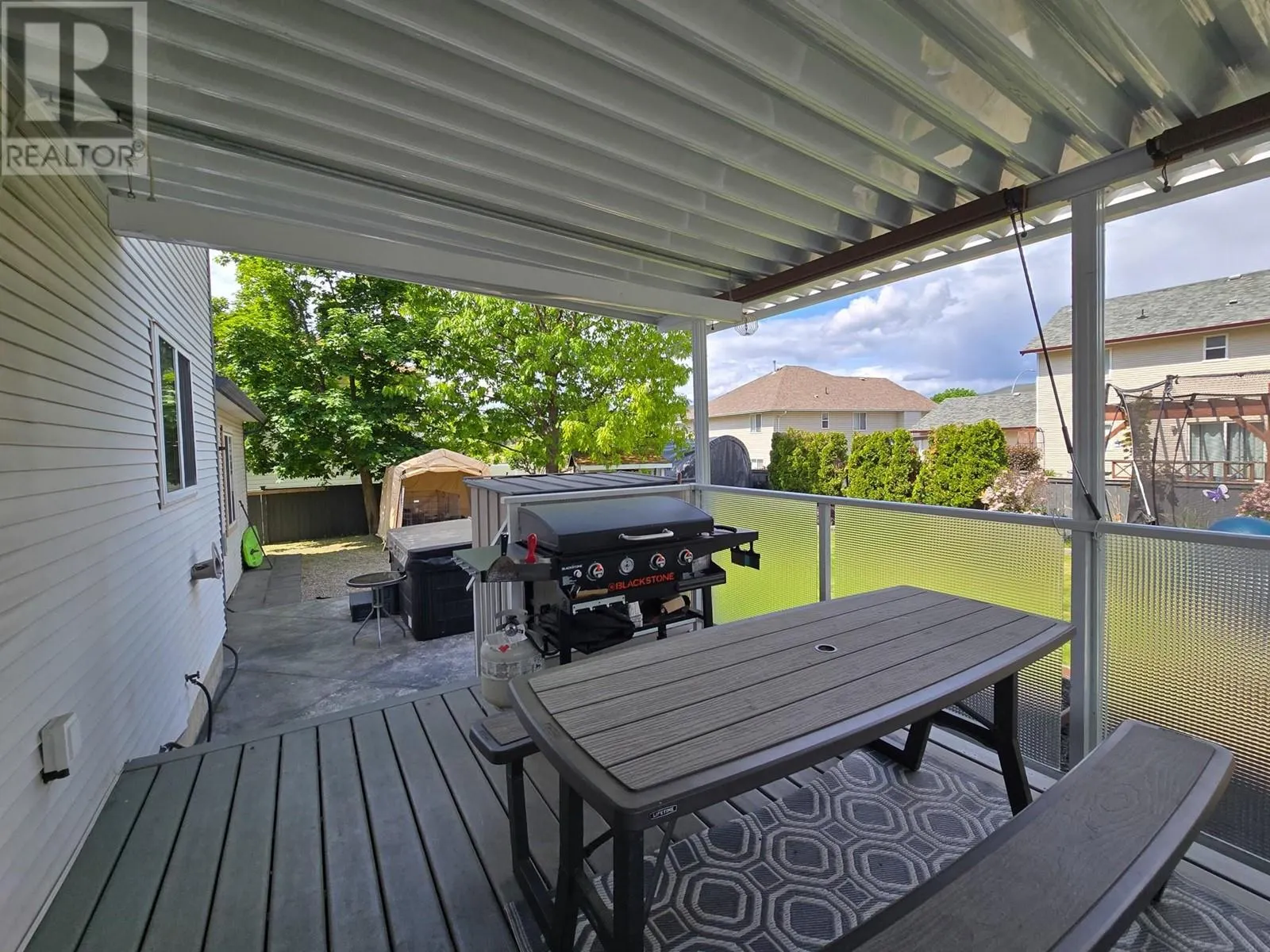 5809 Canary Drive