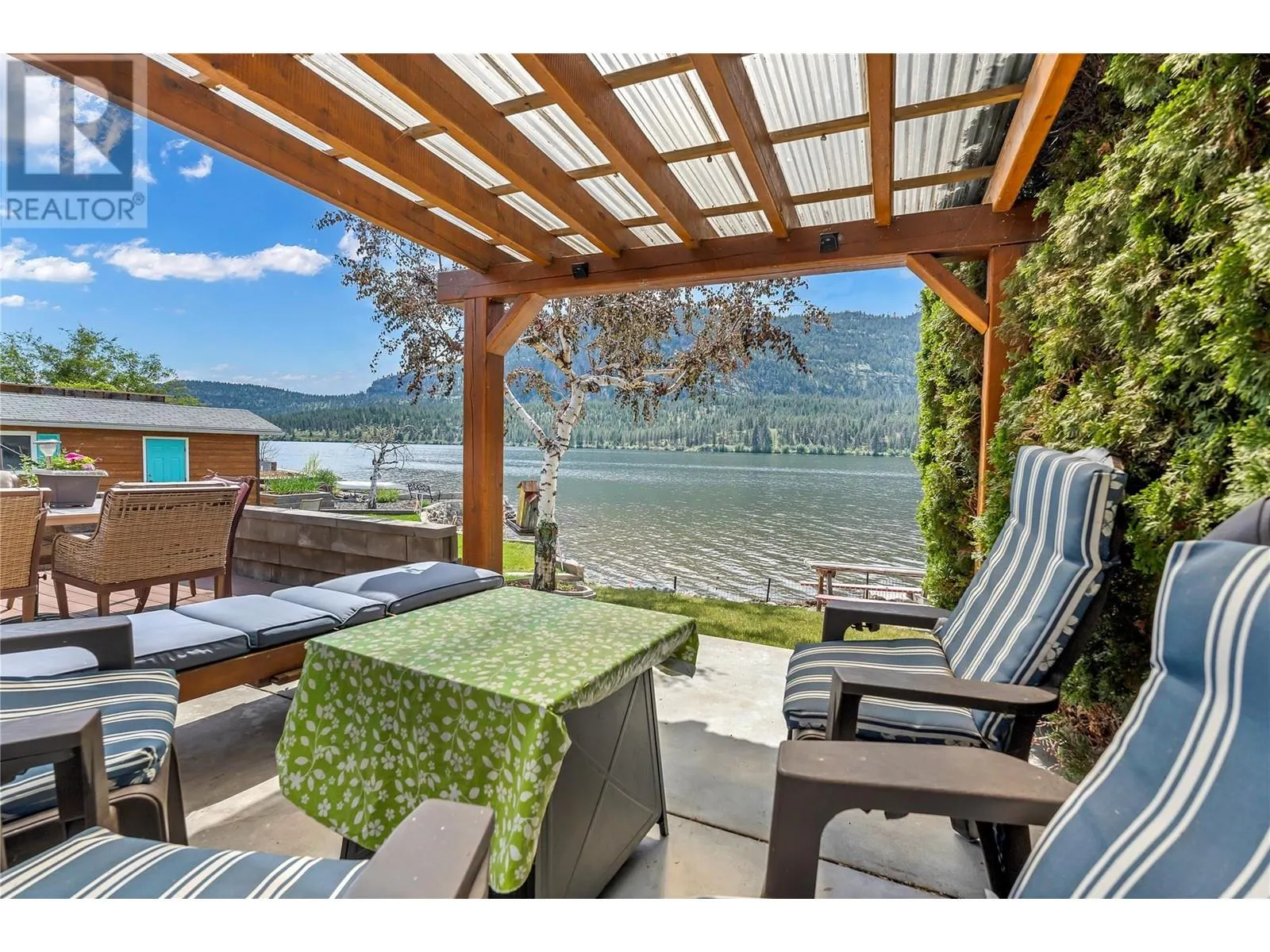 3160 Vaseux Lake