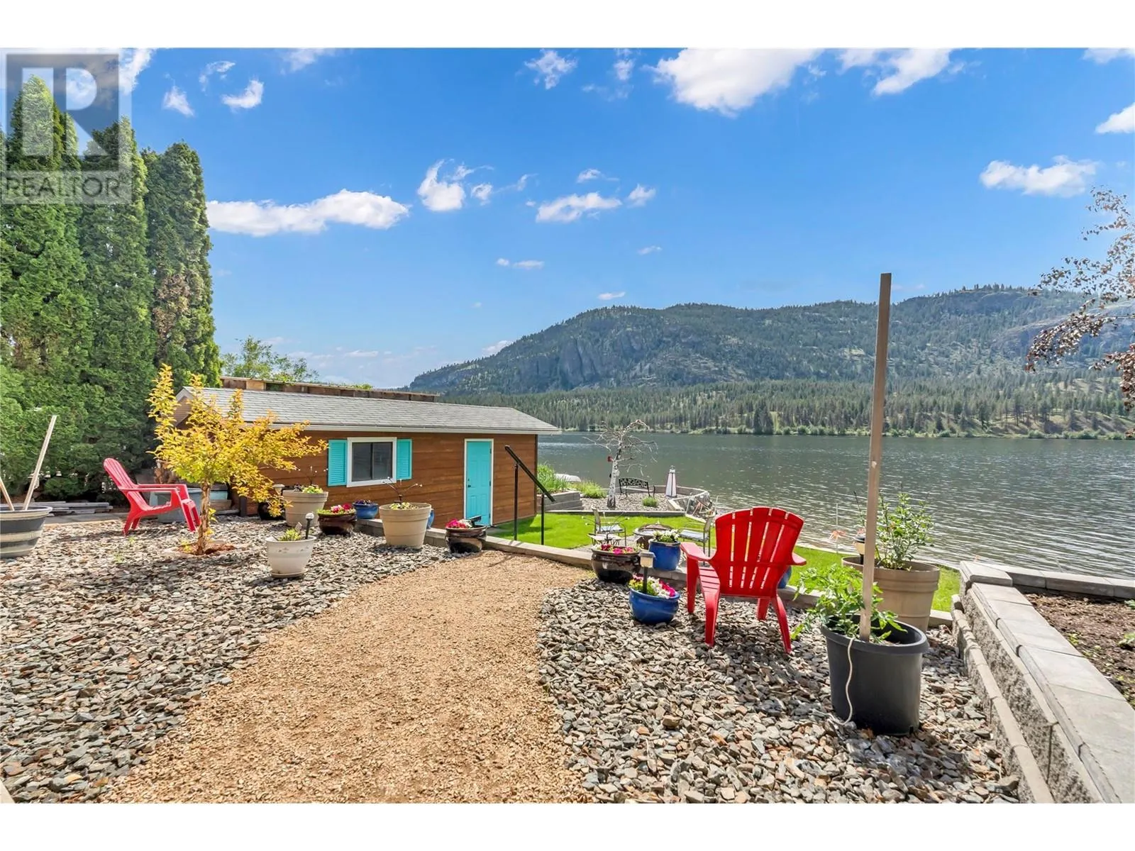 3160 Vaseux Lake