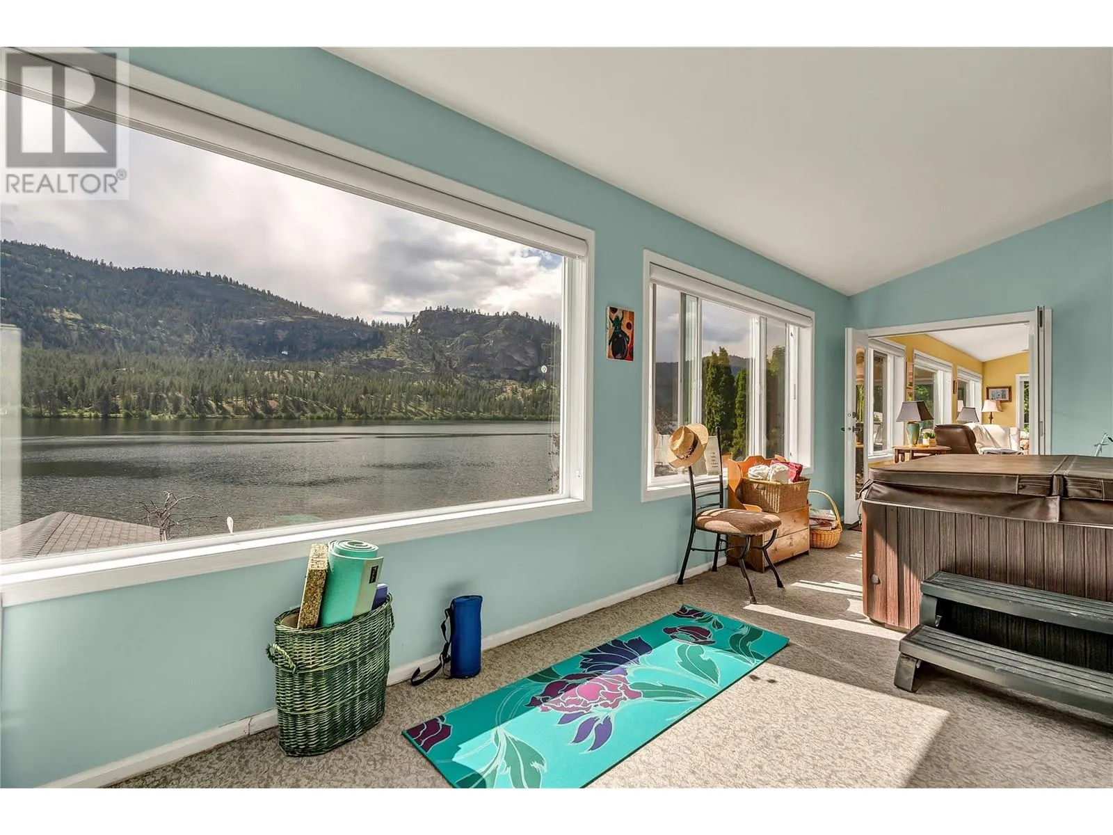 3160 Vaseux Lake