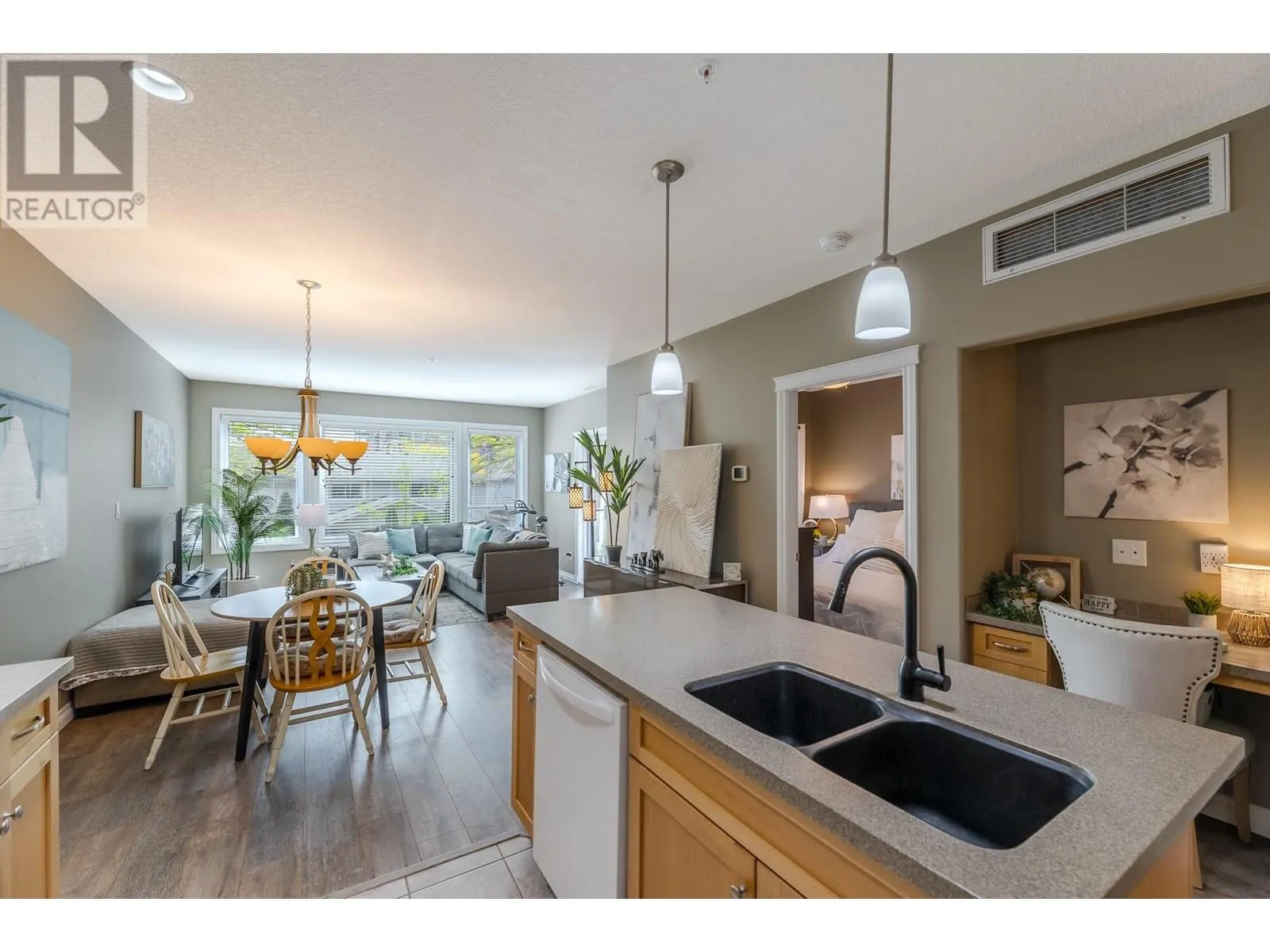 3313 Wilson Street Unit# 209