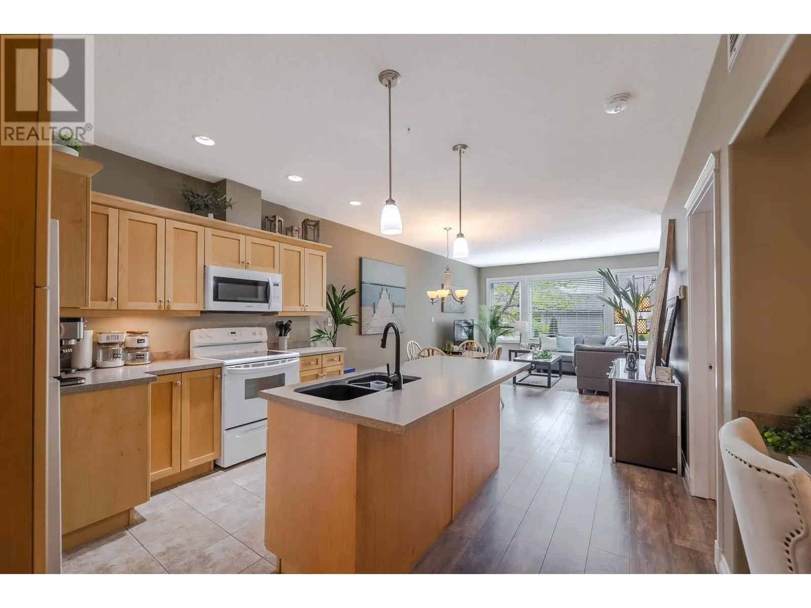 3313 Wilson Street Unit# 209