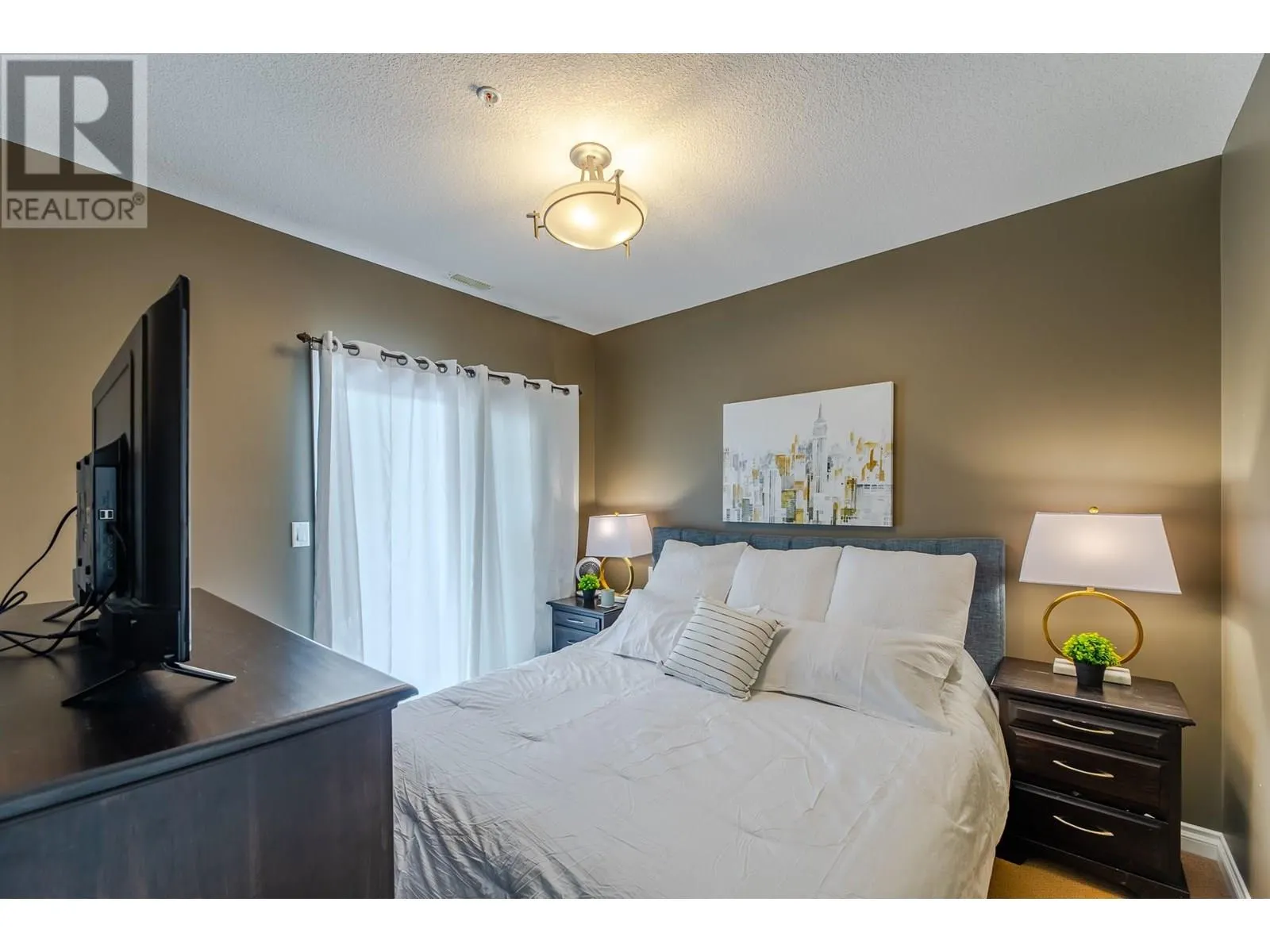 3313 Wilson Street Unit# 209