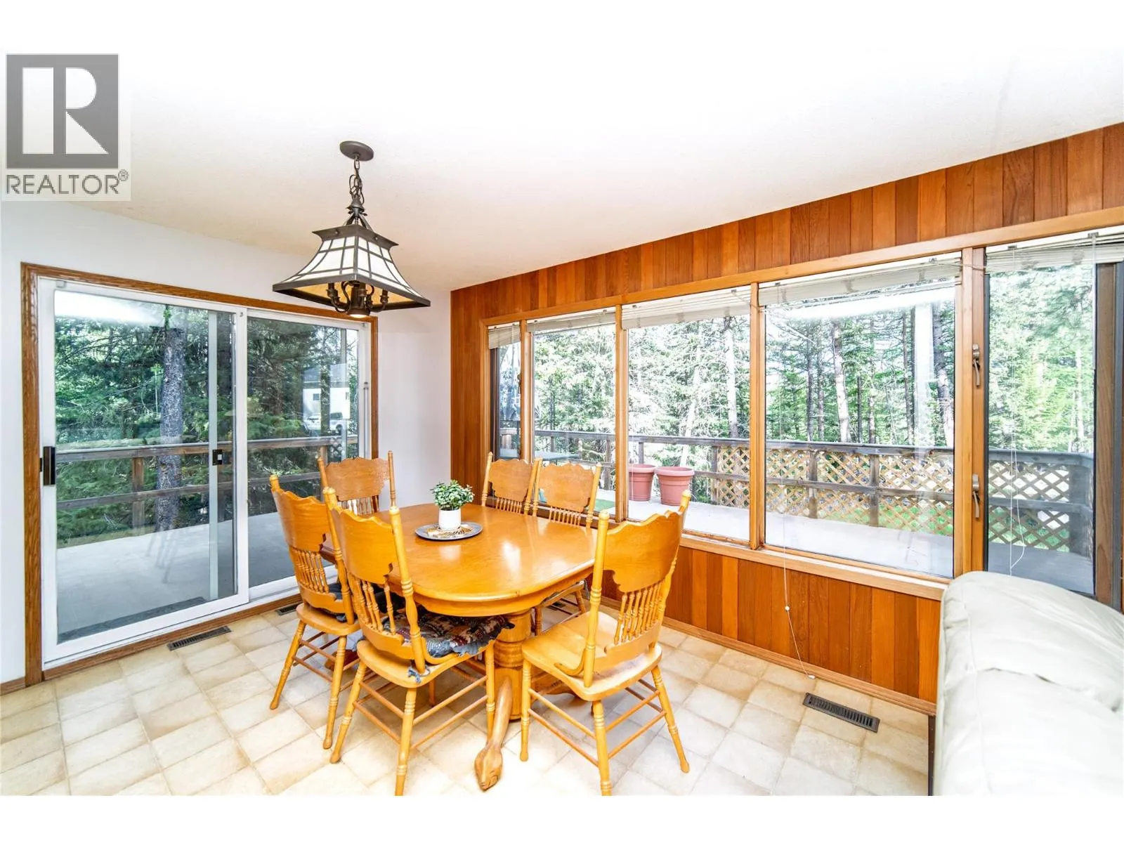 2154 Samuel Cres