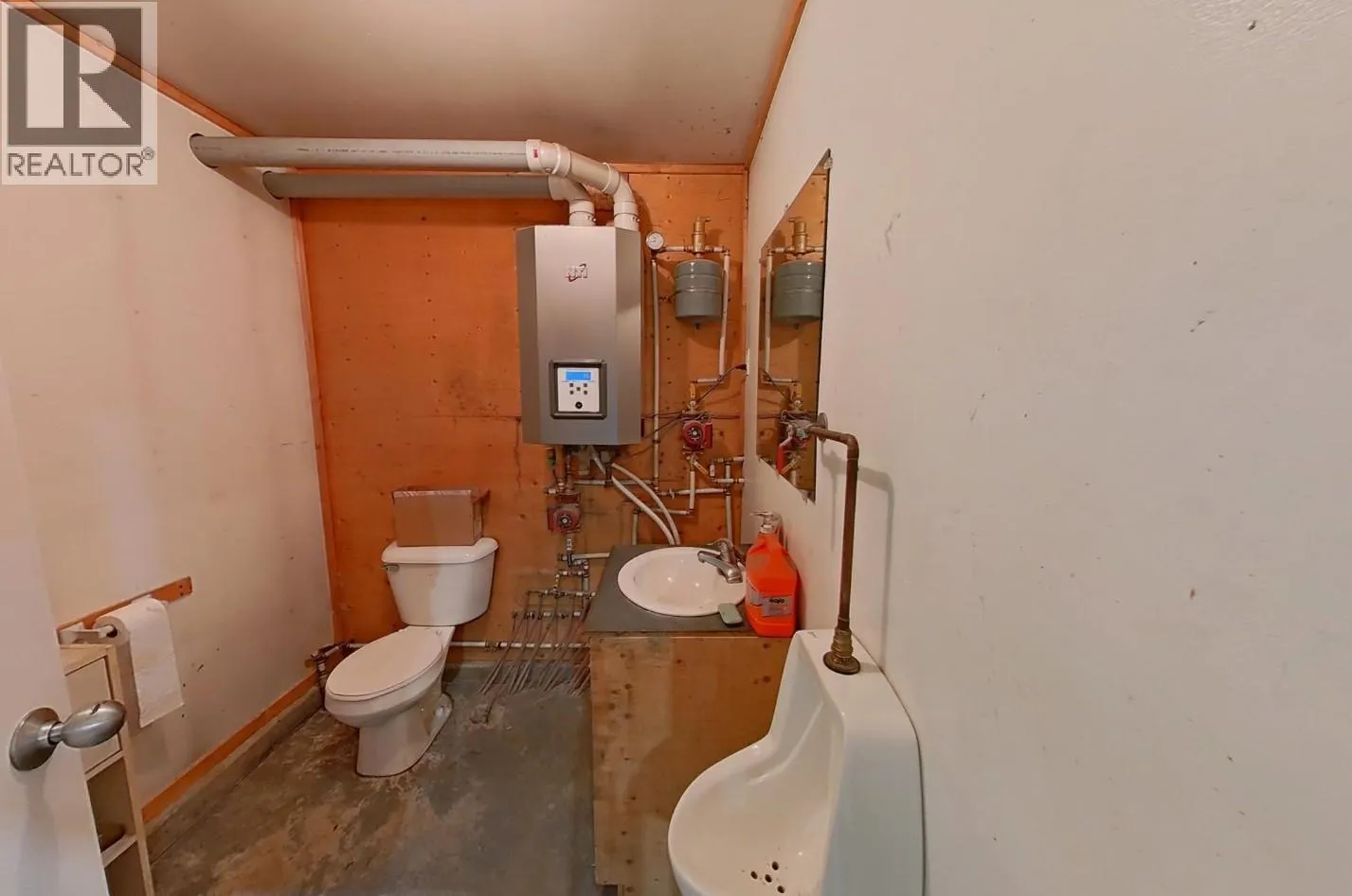 2154 Samuel Cres