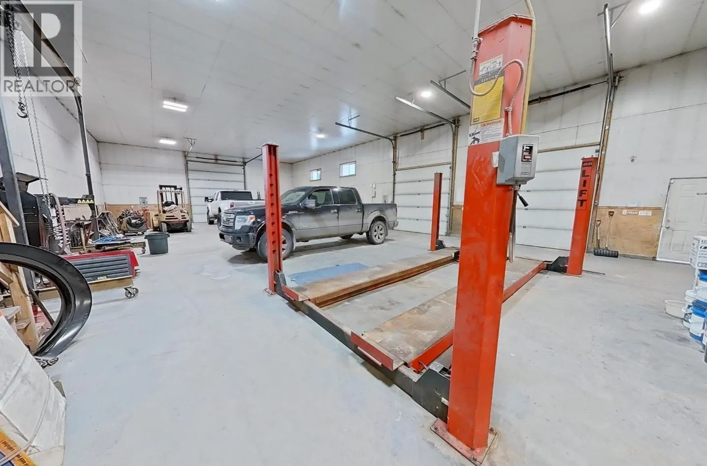 2154 Samuel Cres