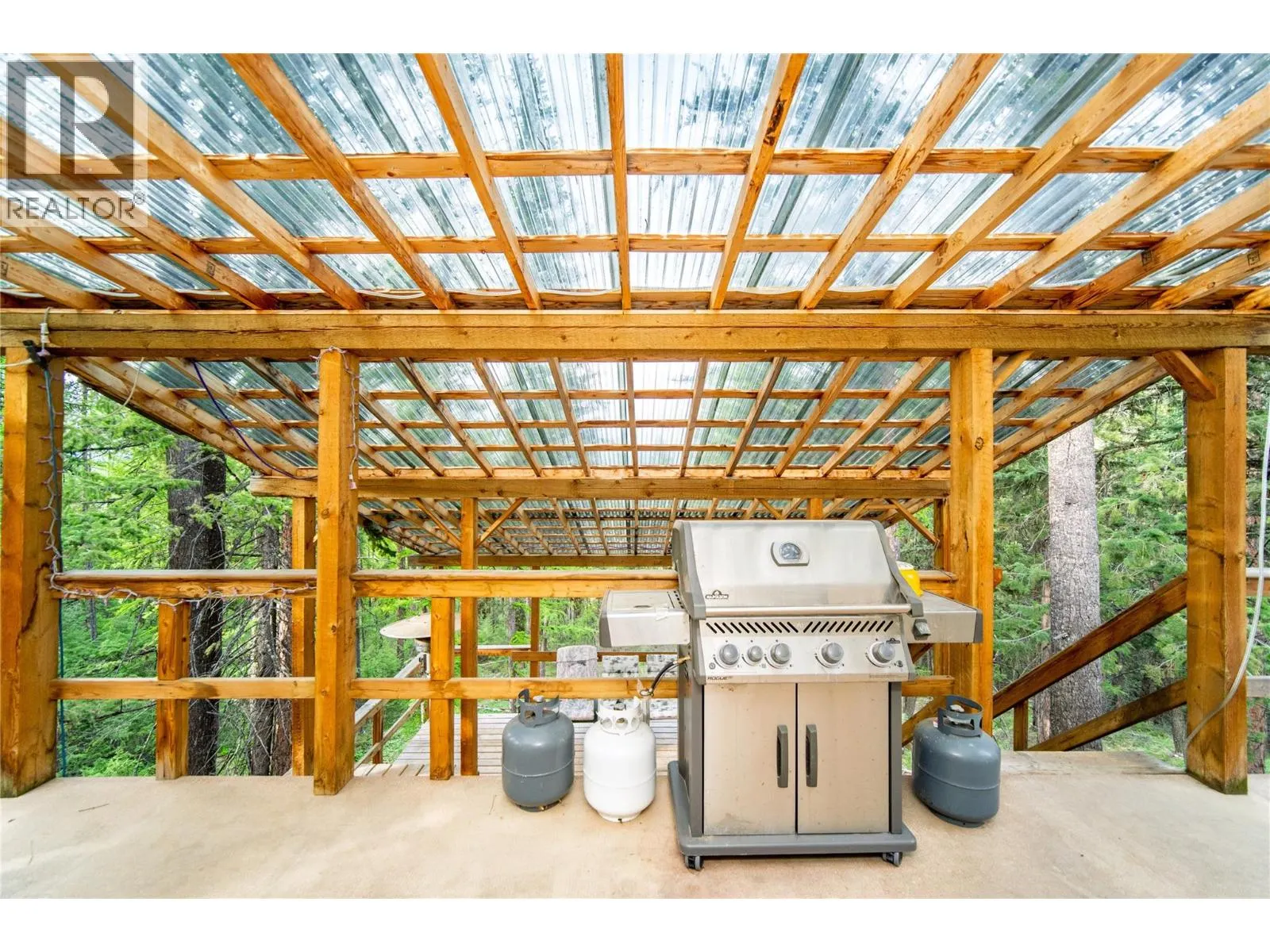 2154 Samuel Cres