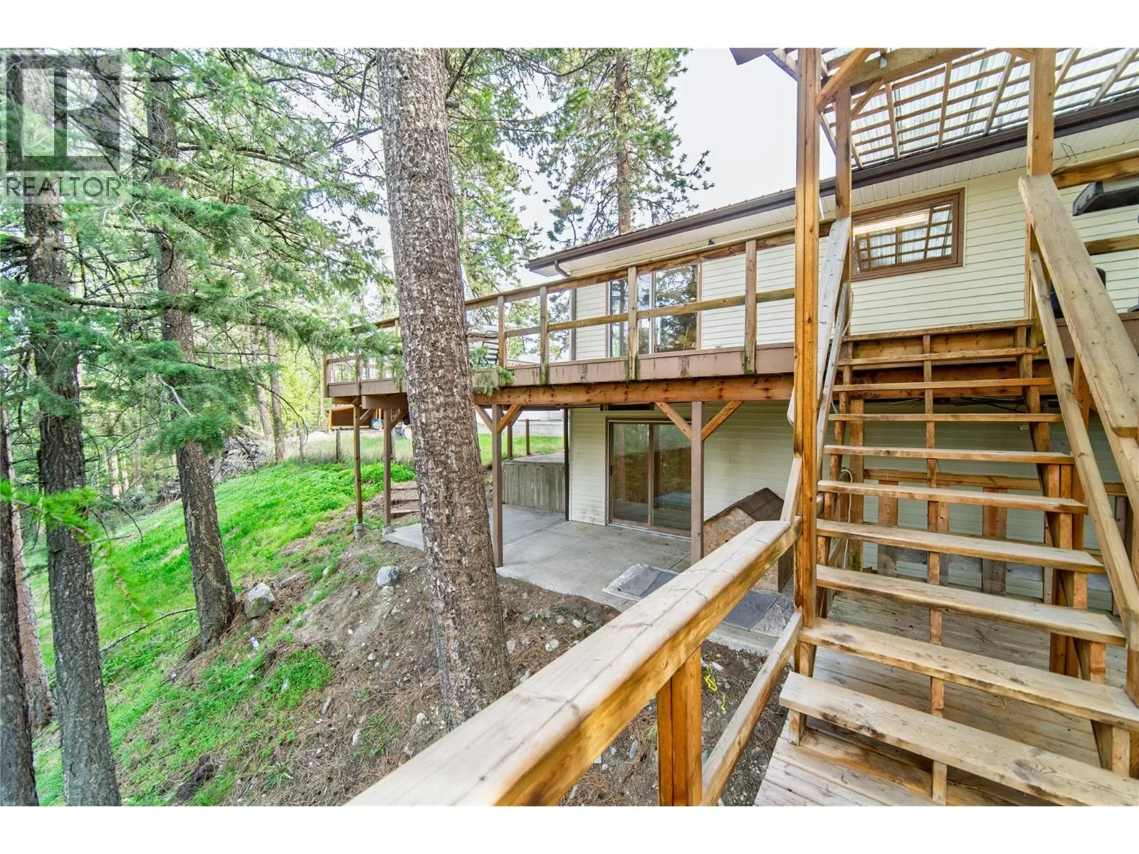 2154 Samuel Cres