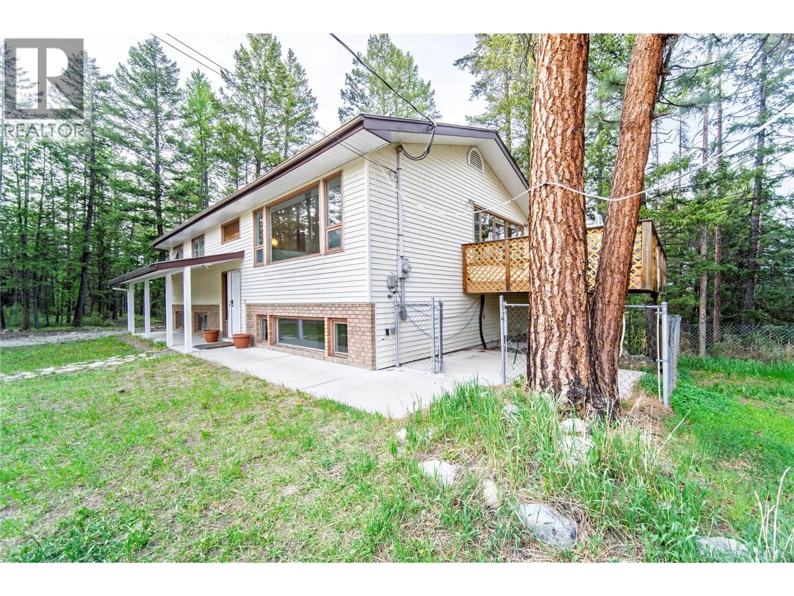 2154 Samuel Cres