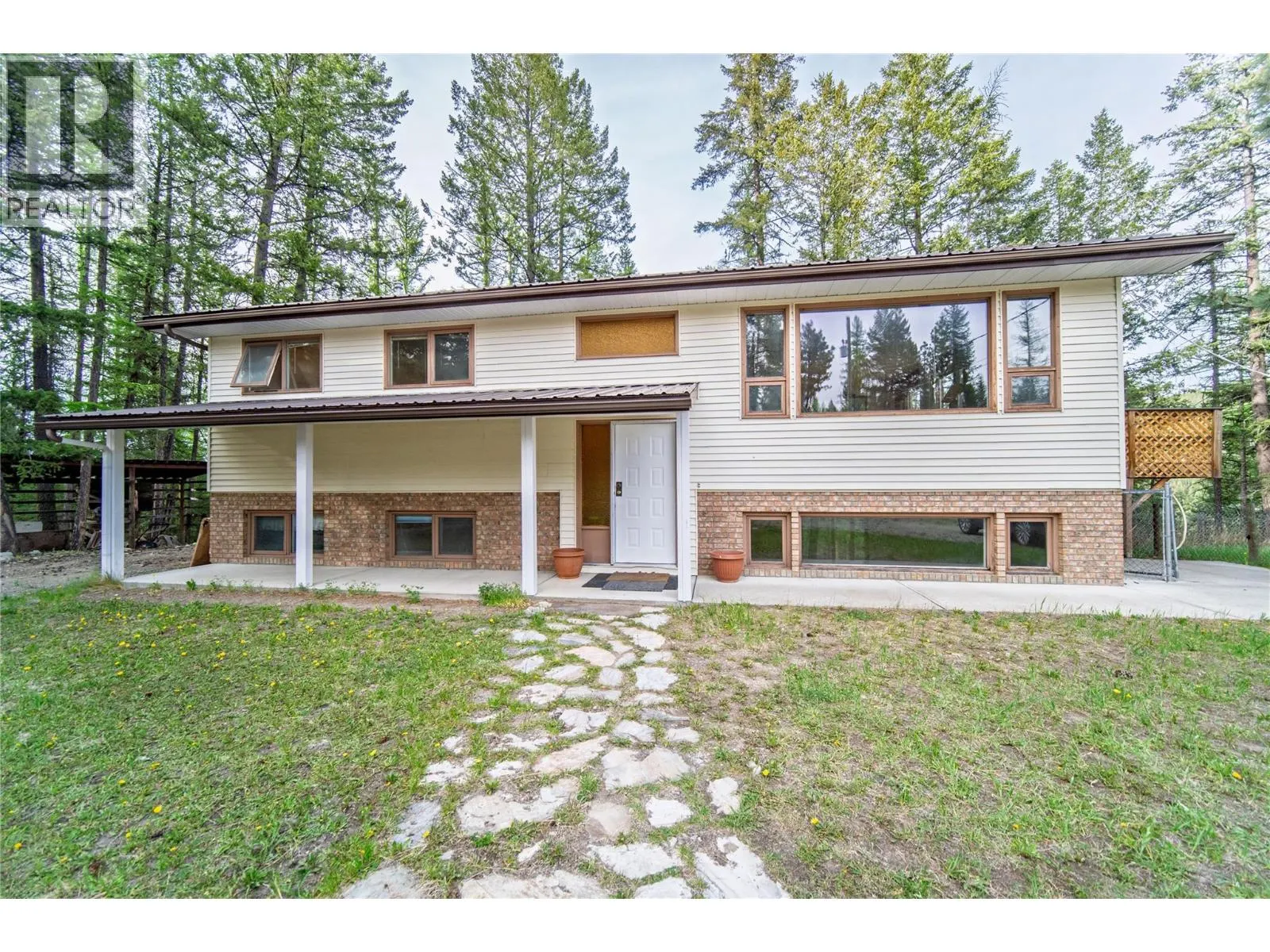 2154 Samuel Cres