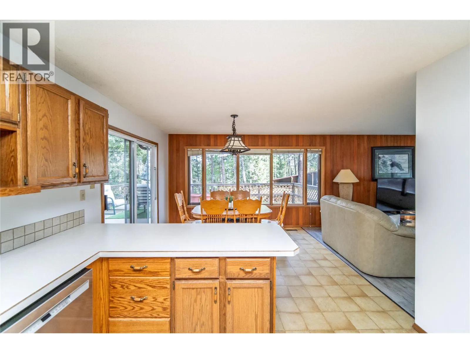 2154 Samuel Cres