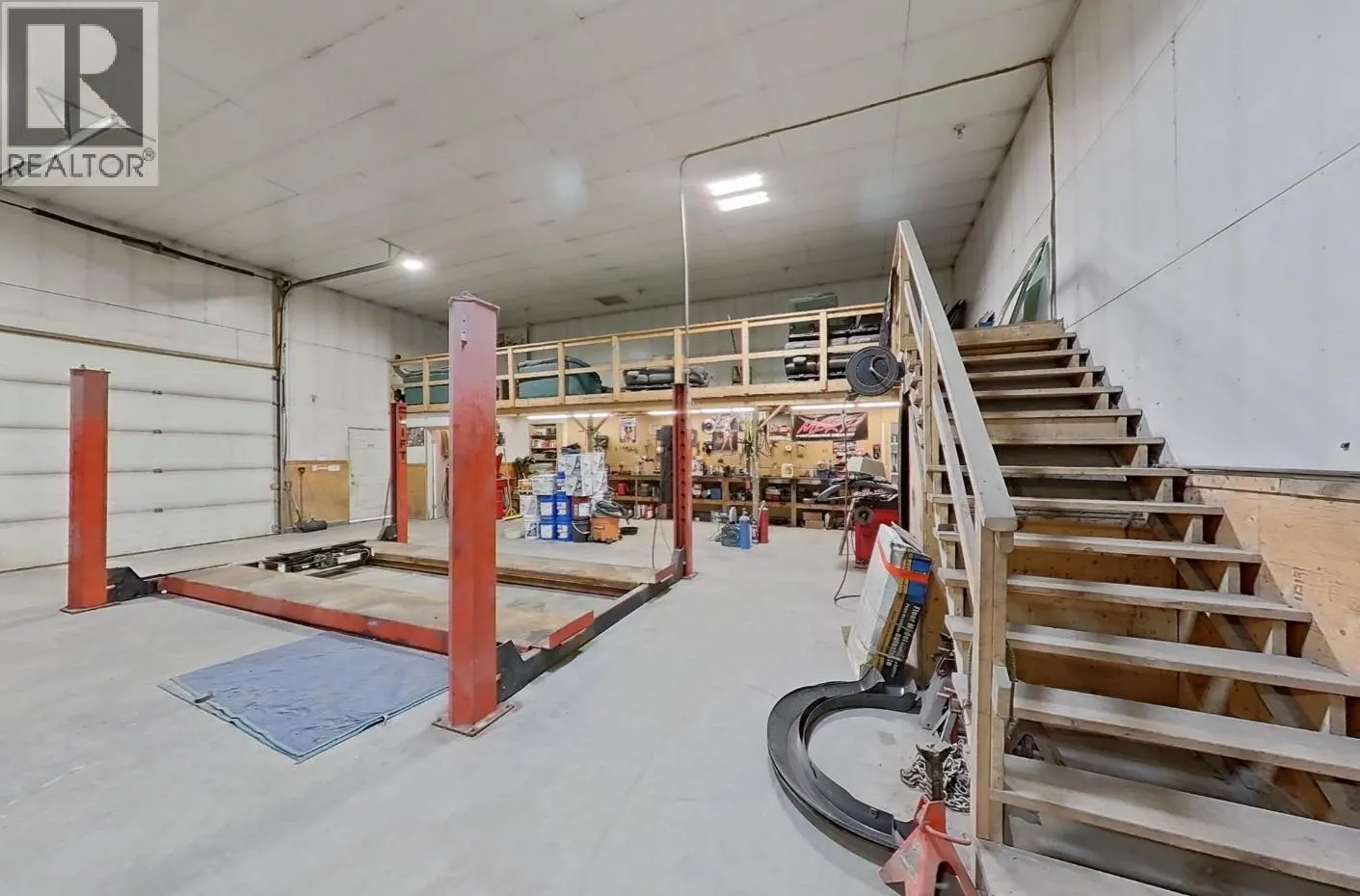 2154 Samuel Cres