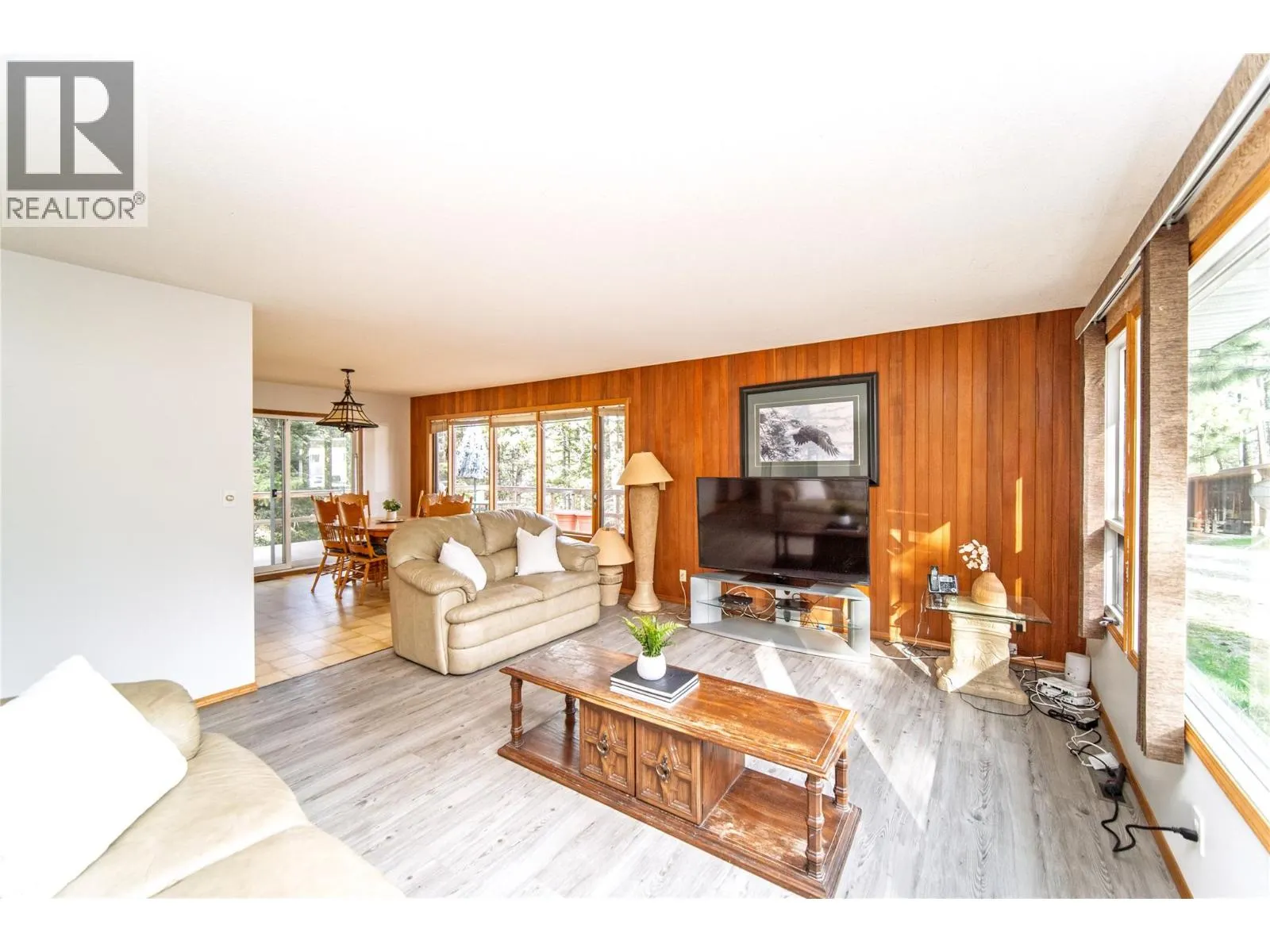 2154 Samuel Cres