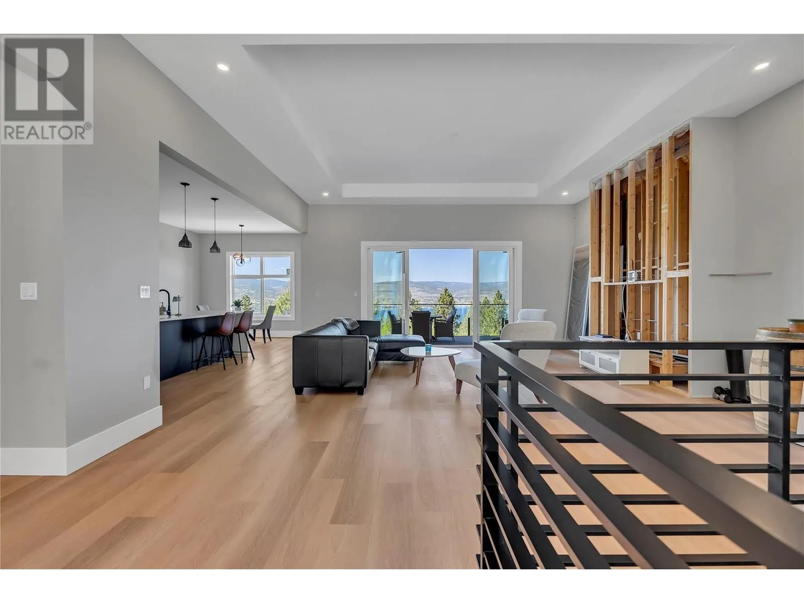 2835 Outlook Way