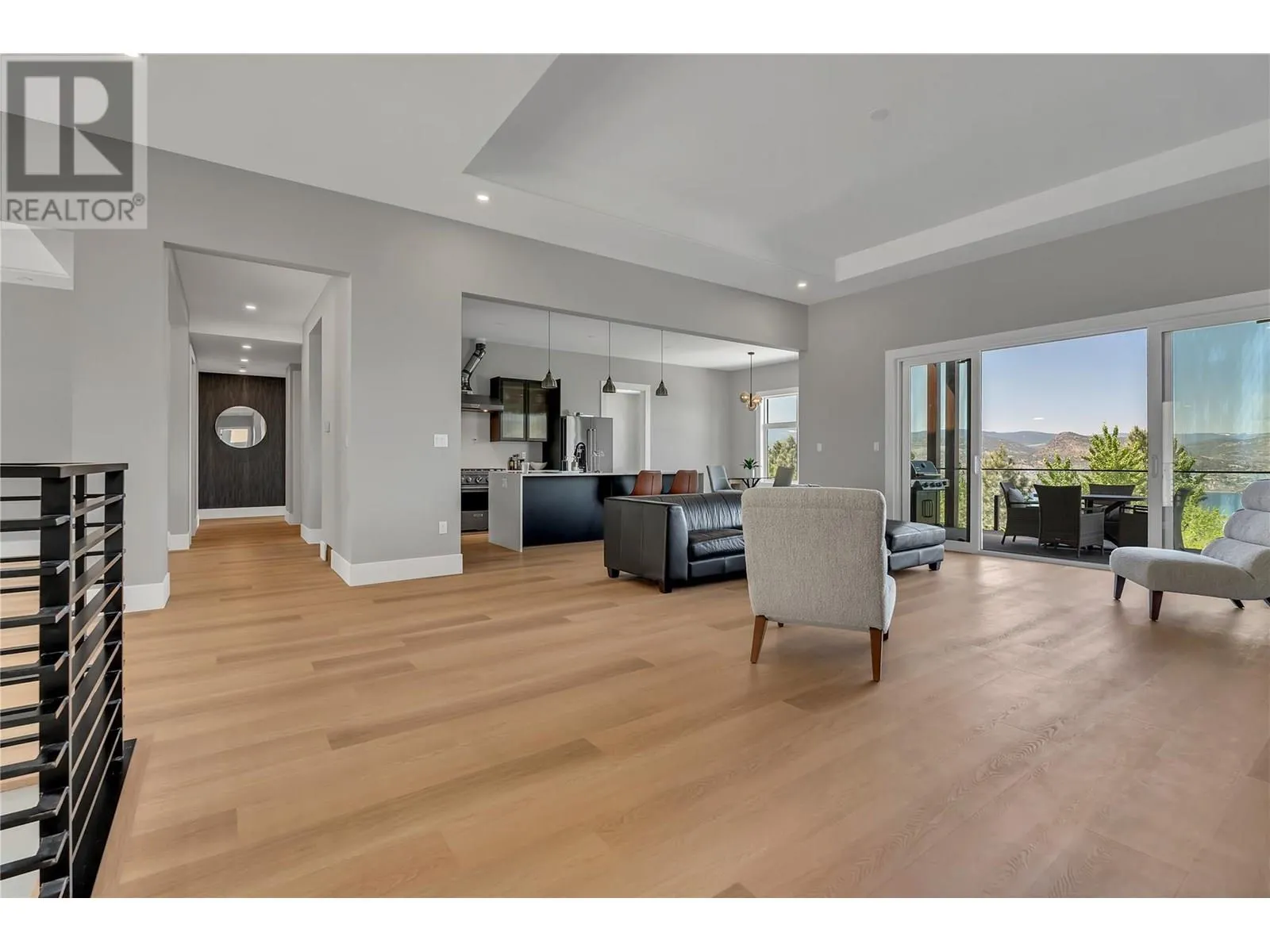 2835 Outlook Way