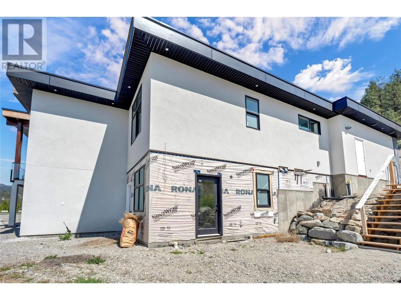 2835 Outlook Way