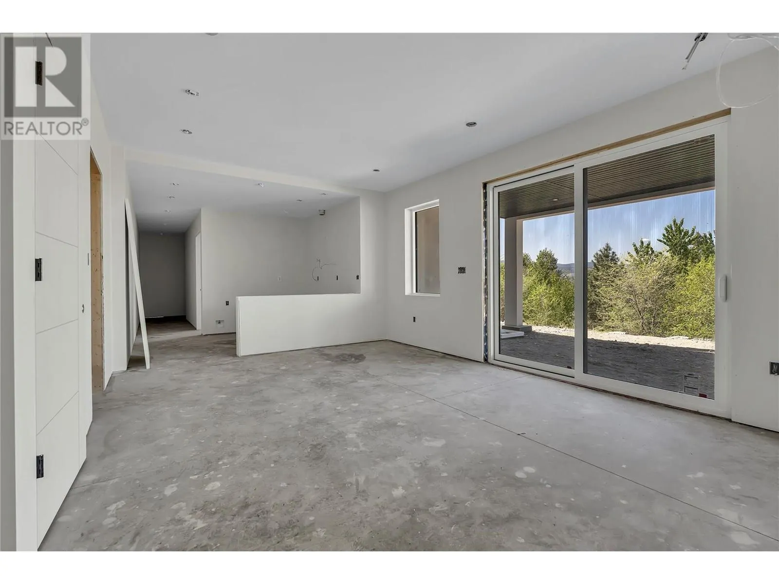2835 Outlook Way