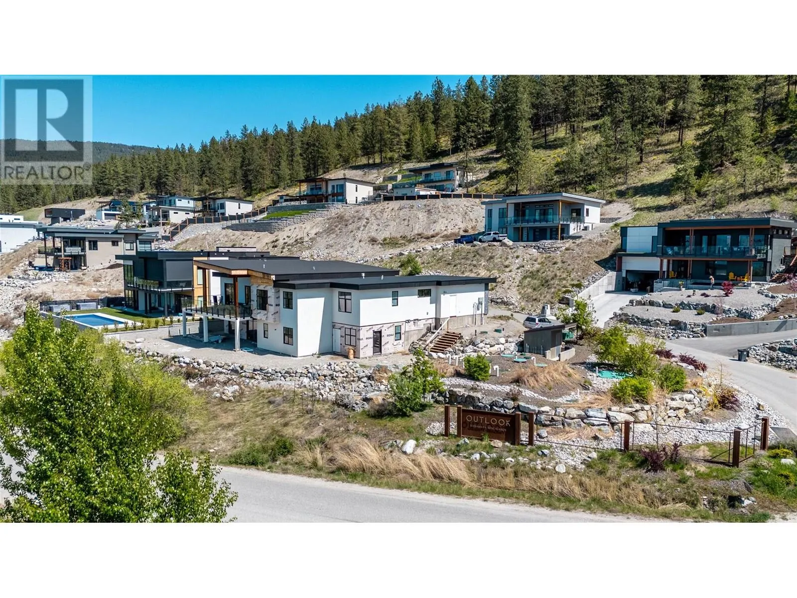 2835 Outlook Way