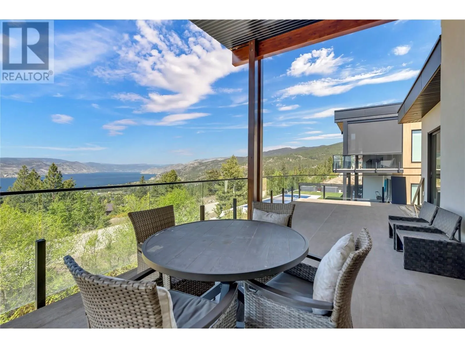 2835 Outlook Way