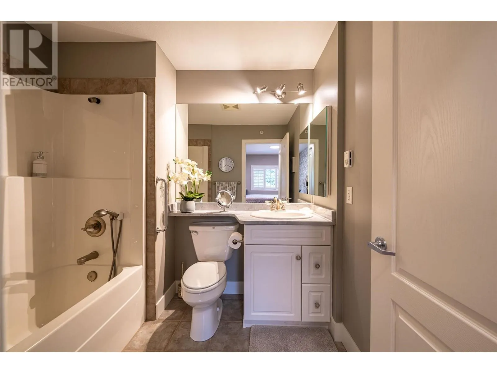 688 Lequime Road Unit# 108